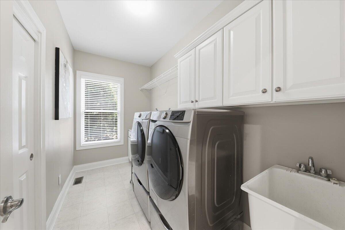 10832 Silver Charm Lane Property Photo 25
