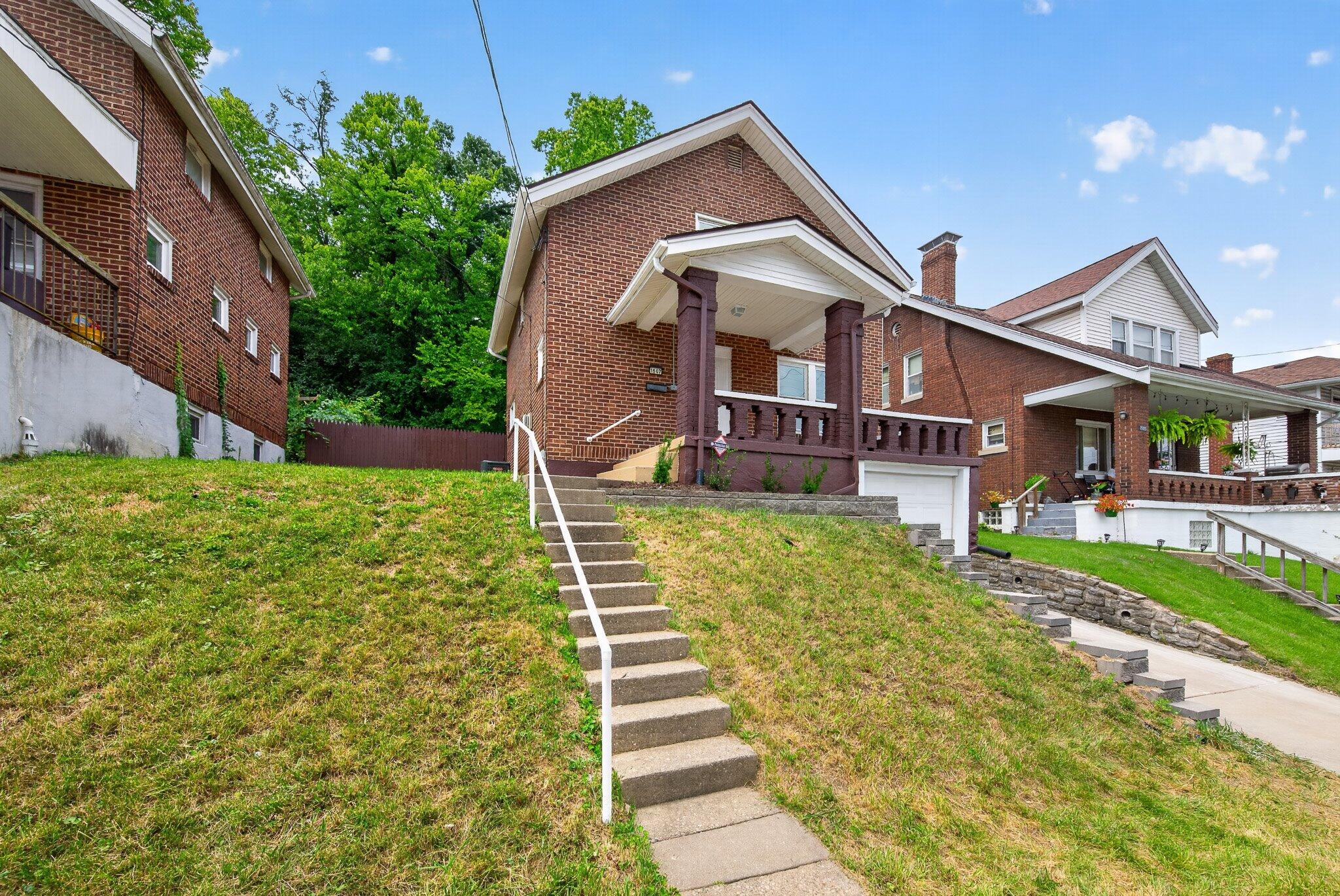 1507 Monroe Street Property Photo 2