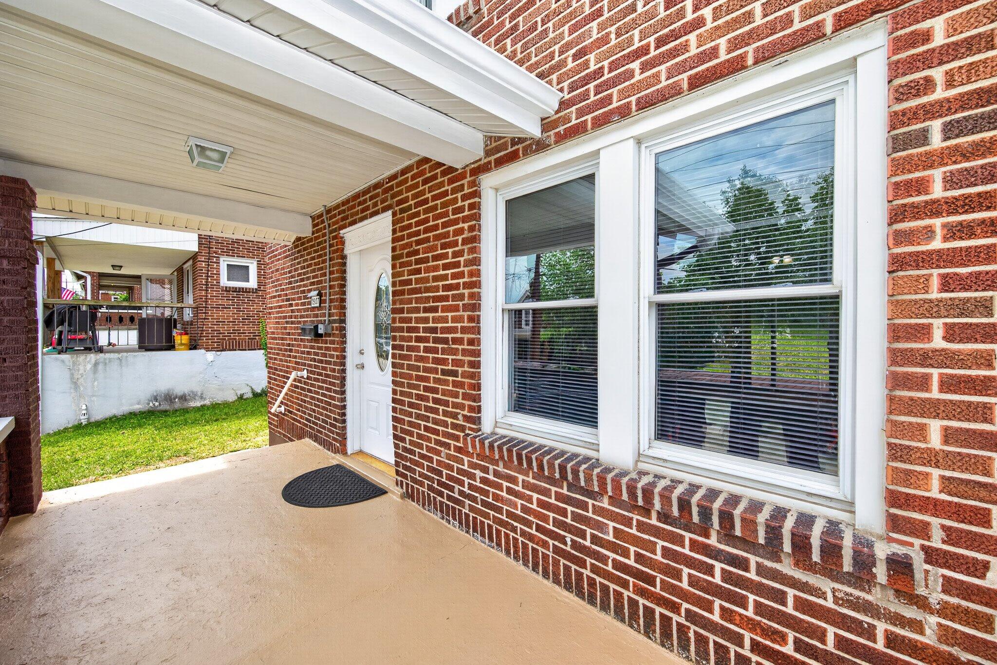 1507 Monroe Street Property Photo 4