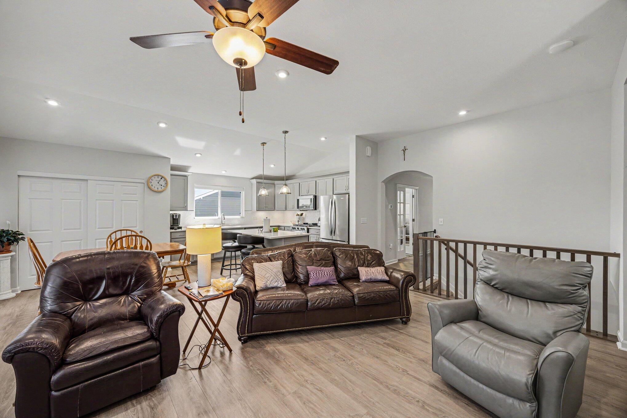 785 Harmony Valley Drive Property Photo 11