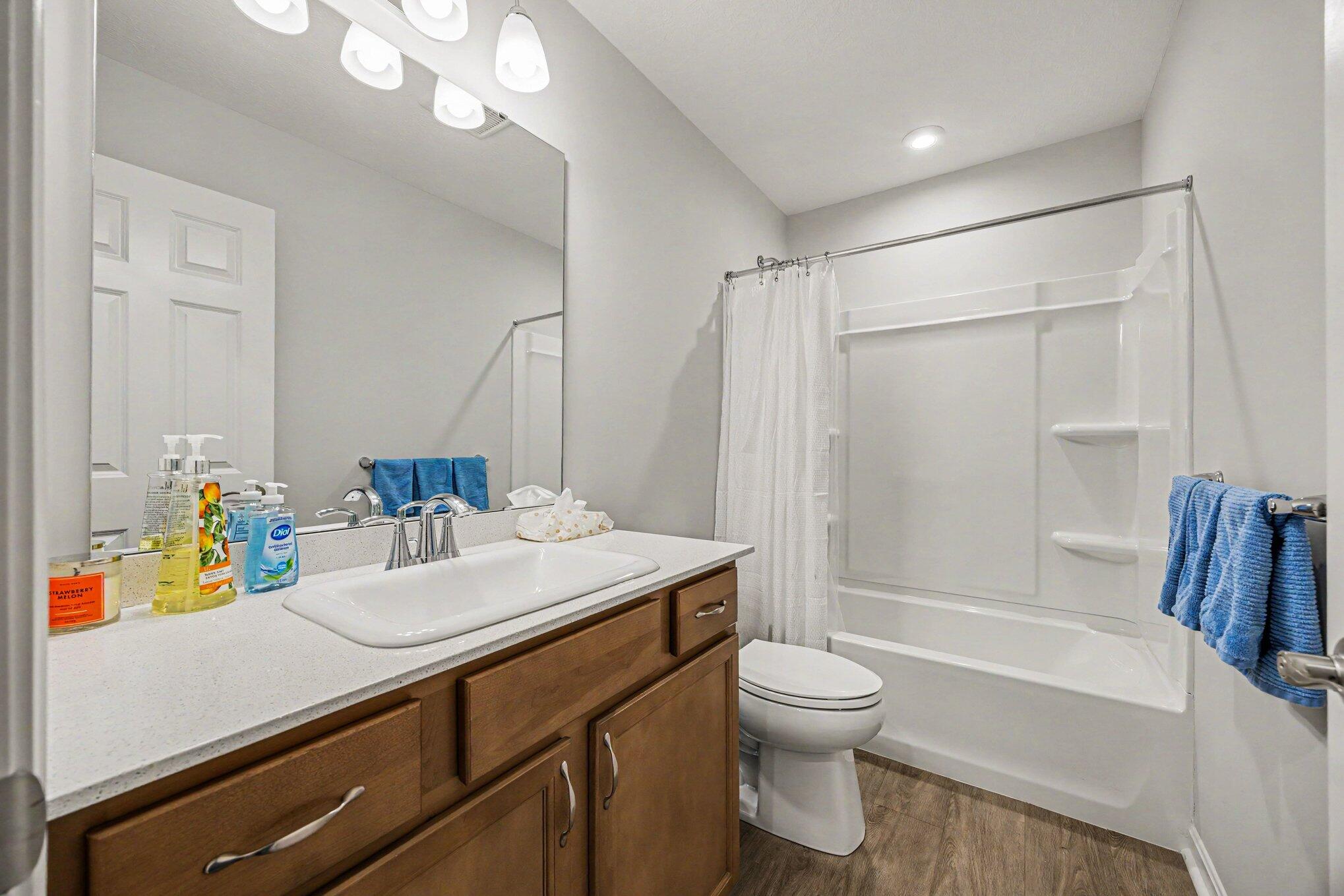 785 Harmony Valley Drive Property Photo 17