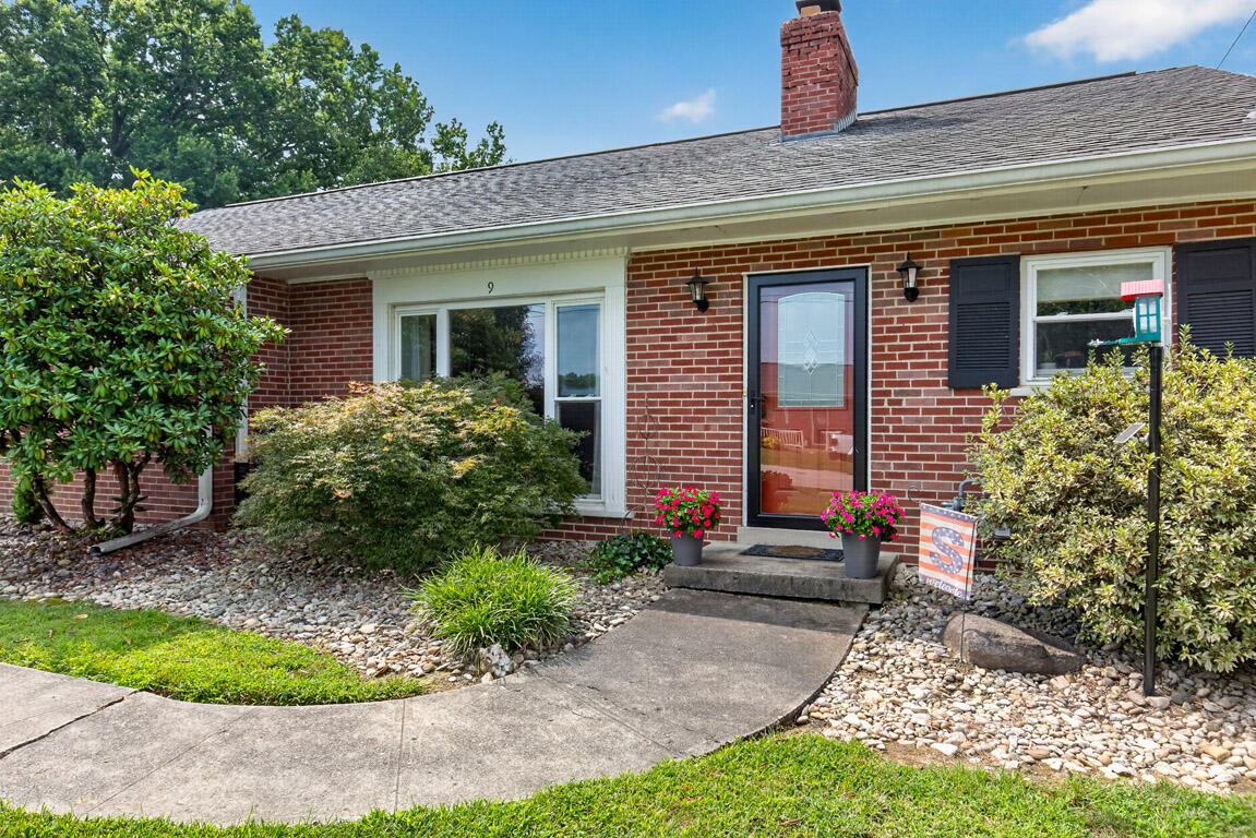9 Wright Court Property Photo 2