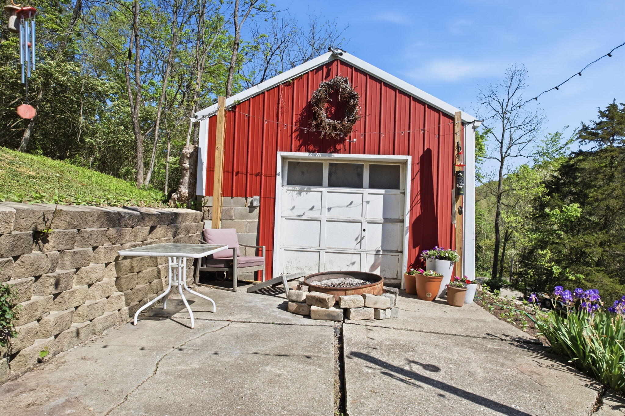 4660 Winters Lane Property Photo 4