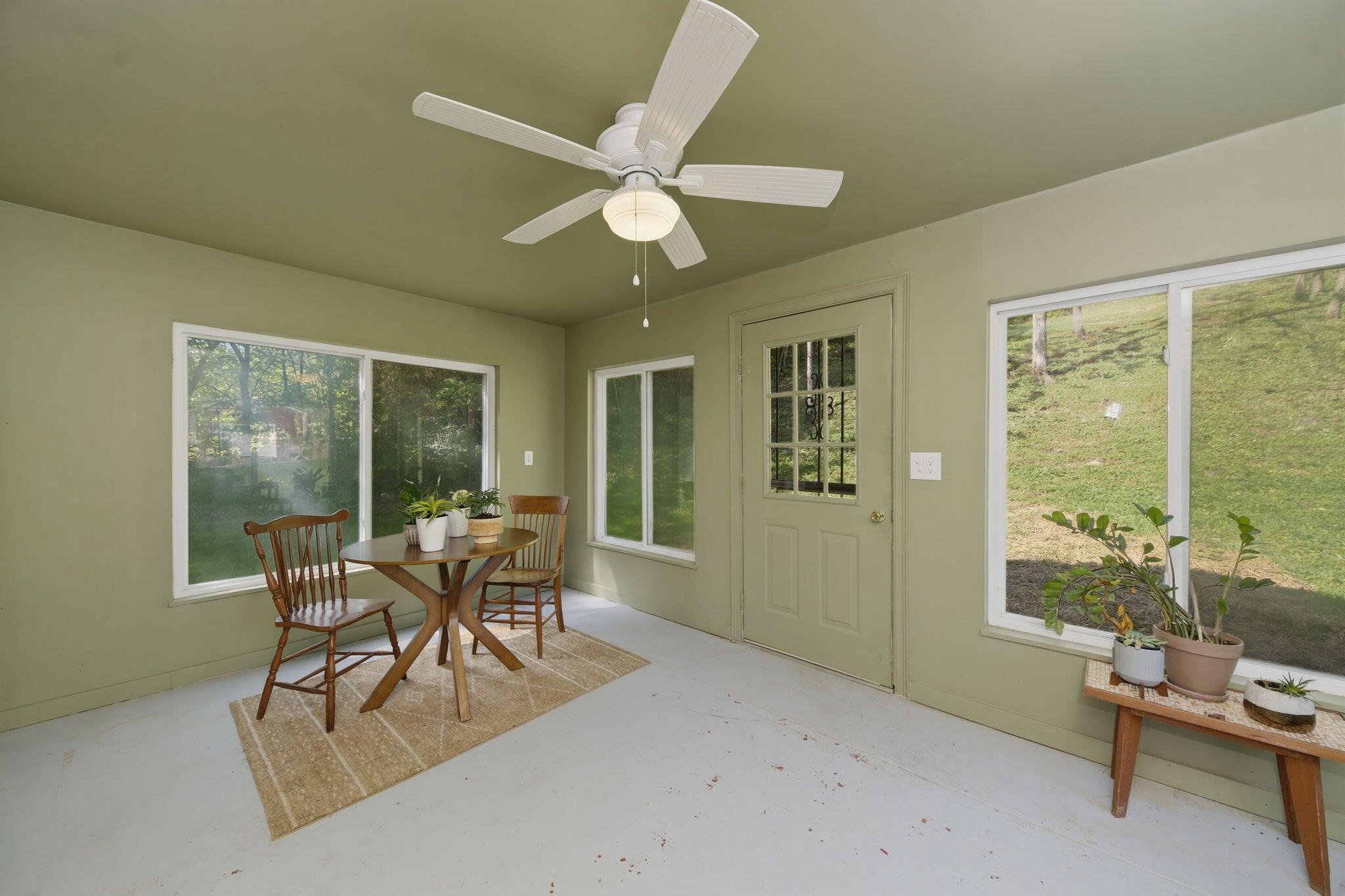 4660 Winters Lane Property Photo 11