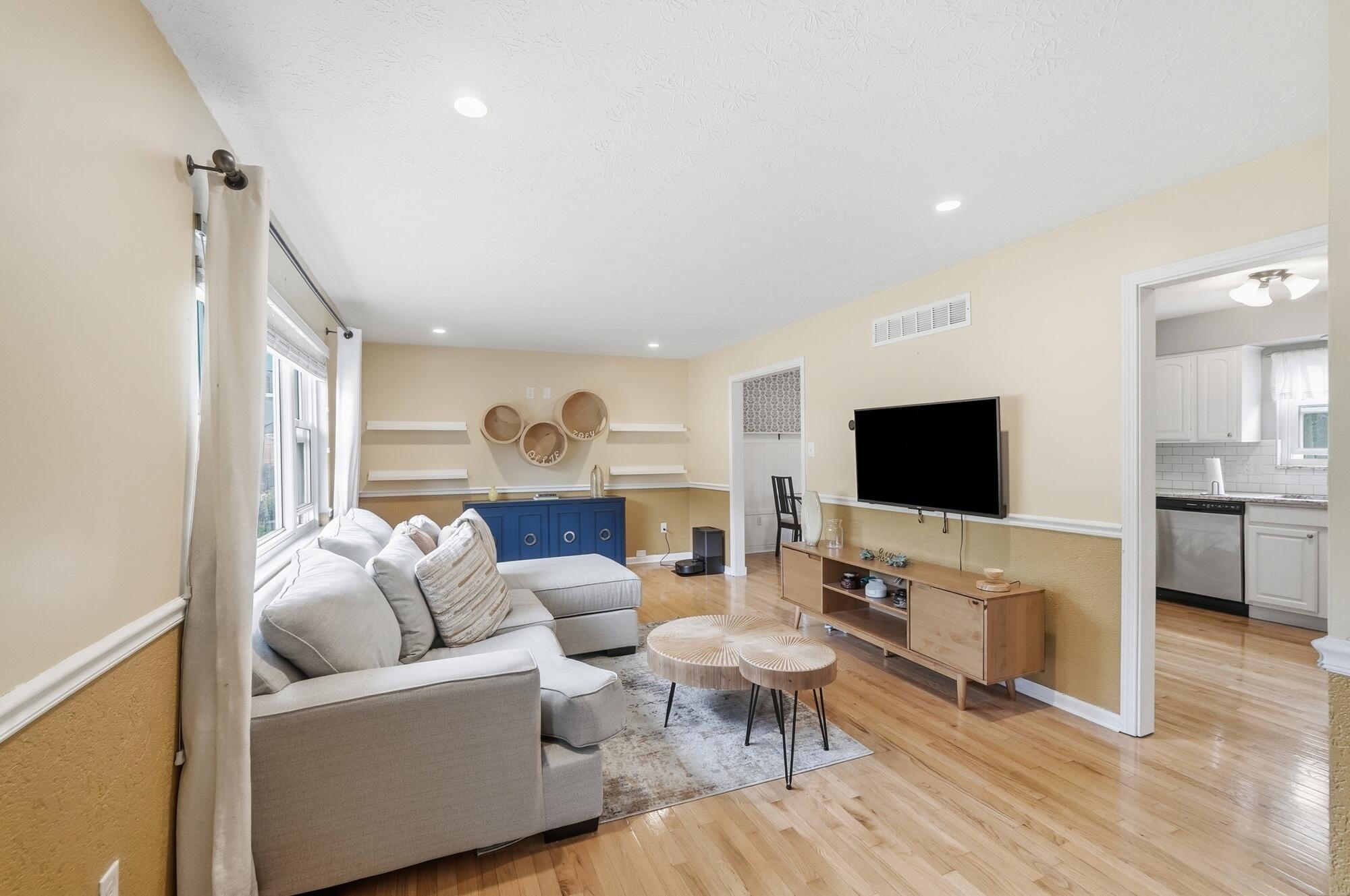 14 Hillside Avenue Property Photo 8
