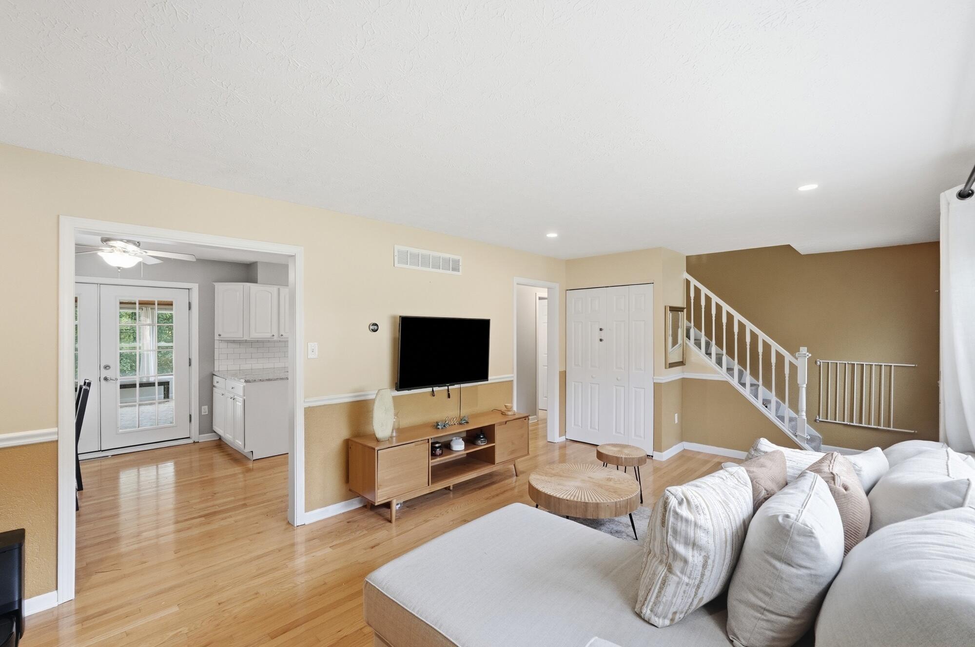 14 Hillside Avenue Property Photo 11
