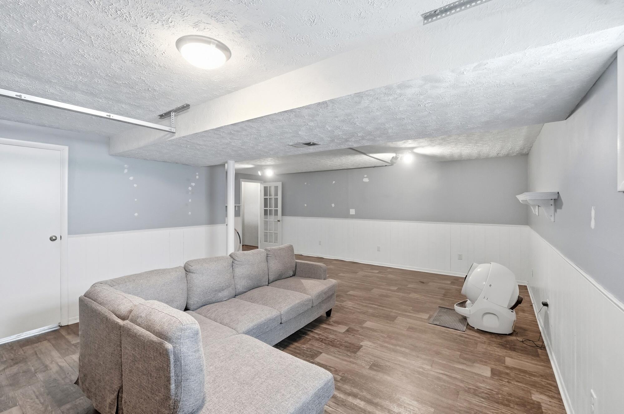 14 Hillside Avenue Property Photo 34