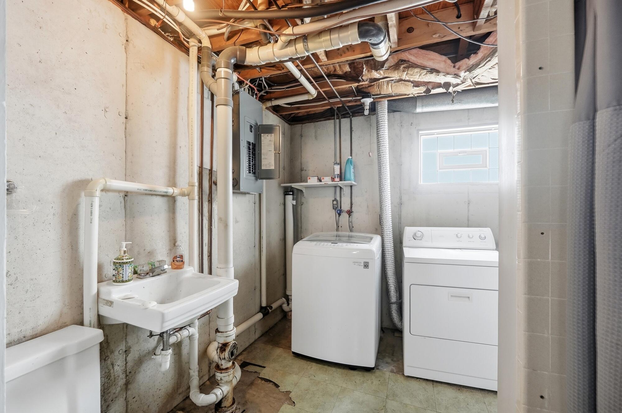14 Hillside Avenue Property Photo 35