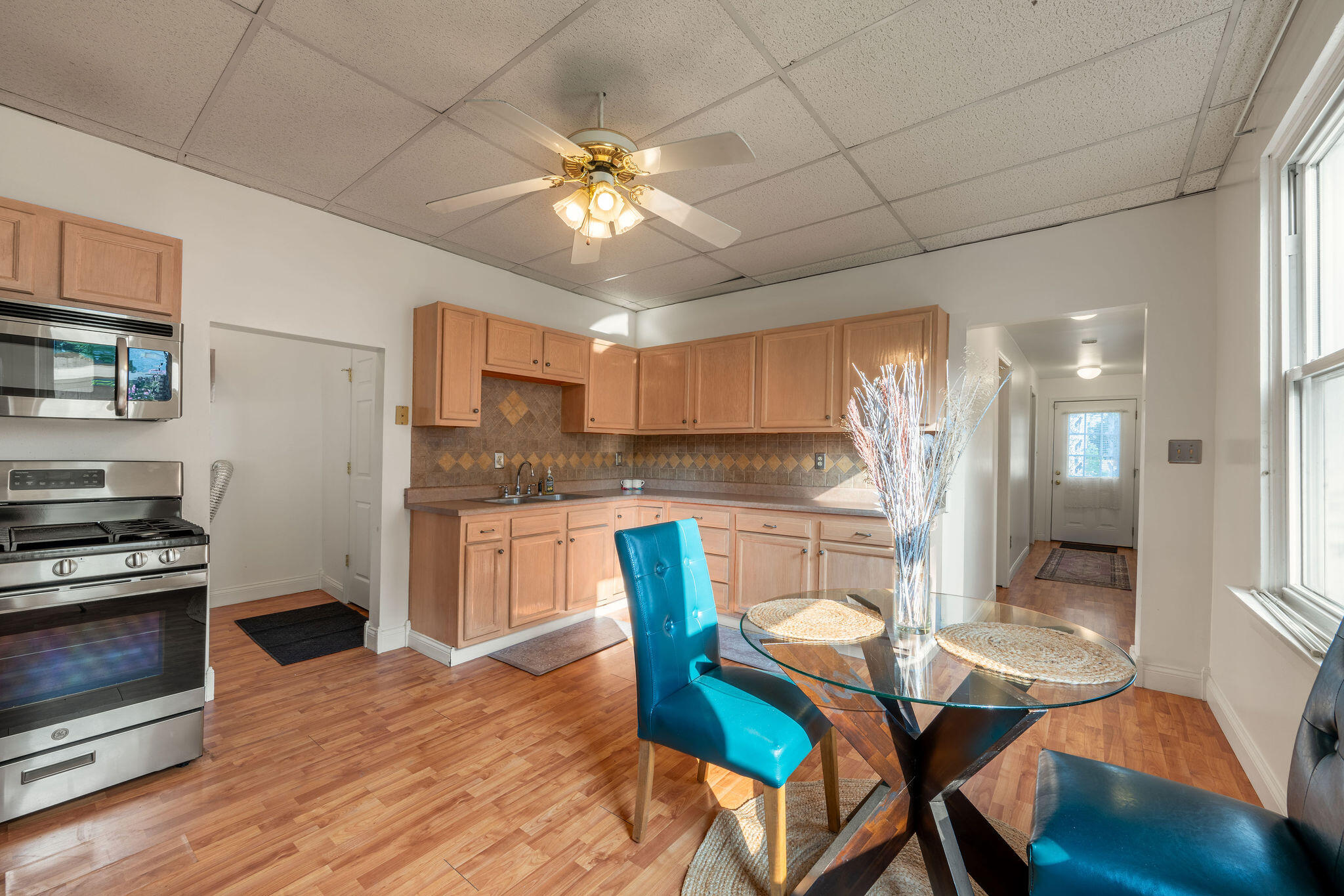 326 Grandview Avenue Property Photo 6