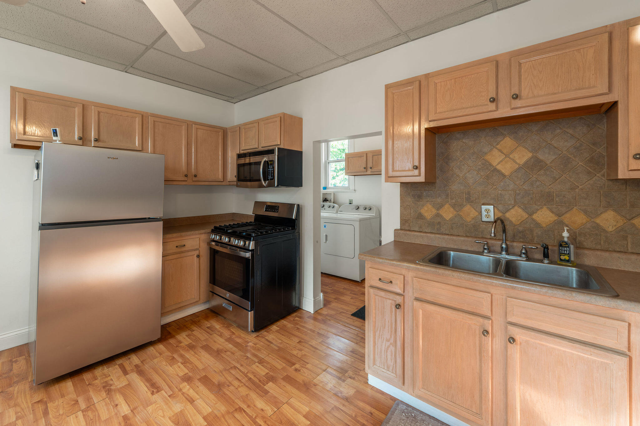 326 Grandview Avenue Property Photo 8
