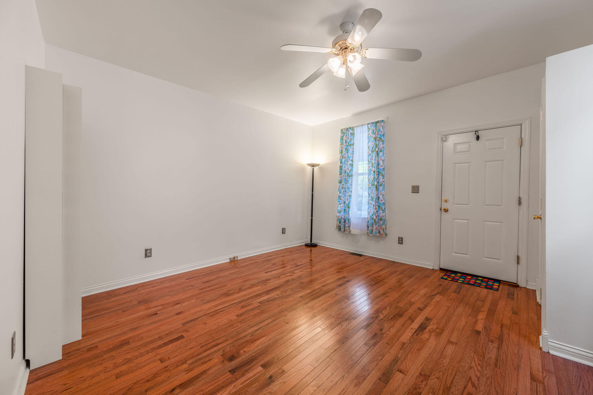 326 Grandview Avenue Property Photo 13