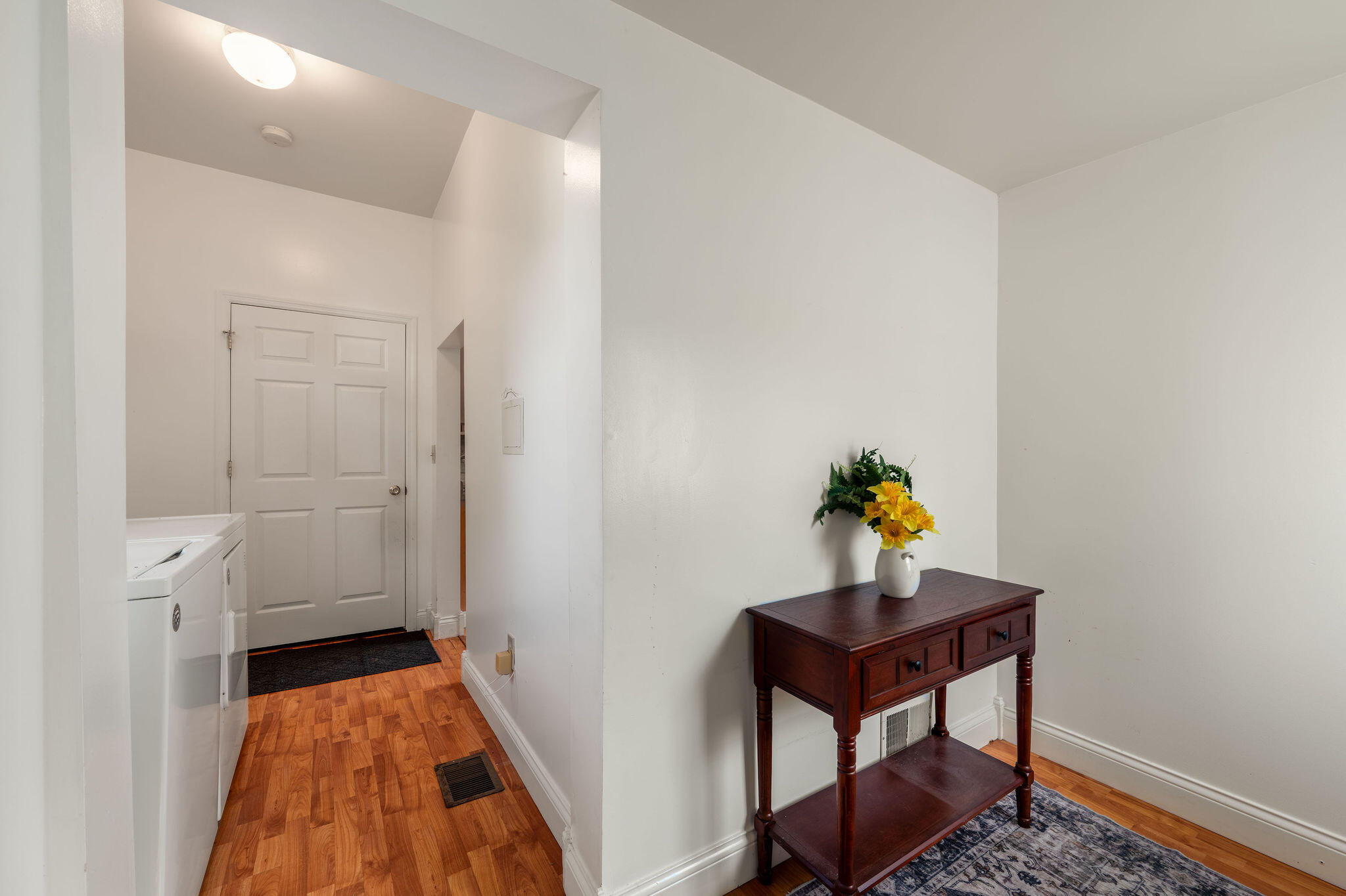 326 Grandview Avenue Property Photo 18