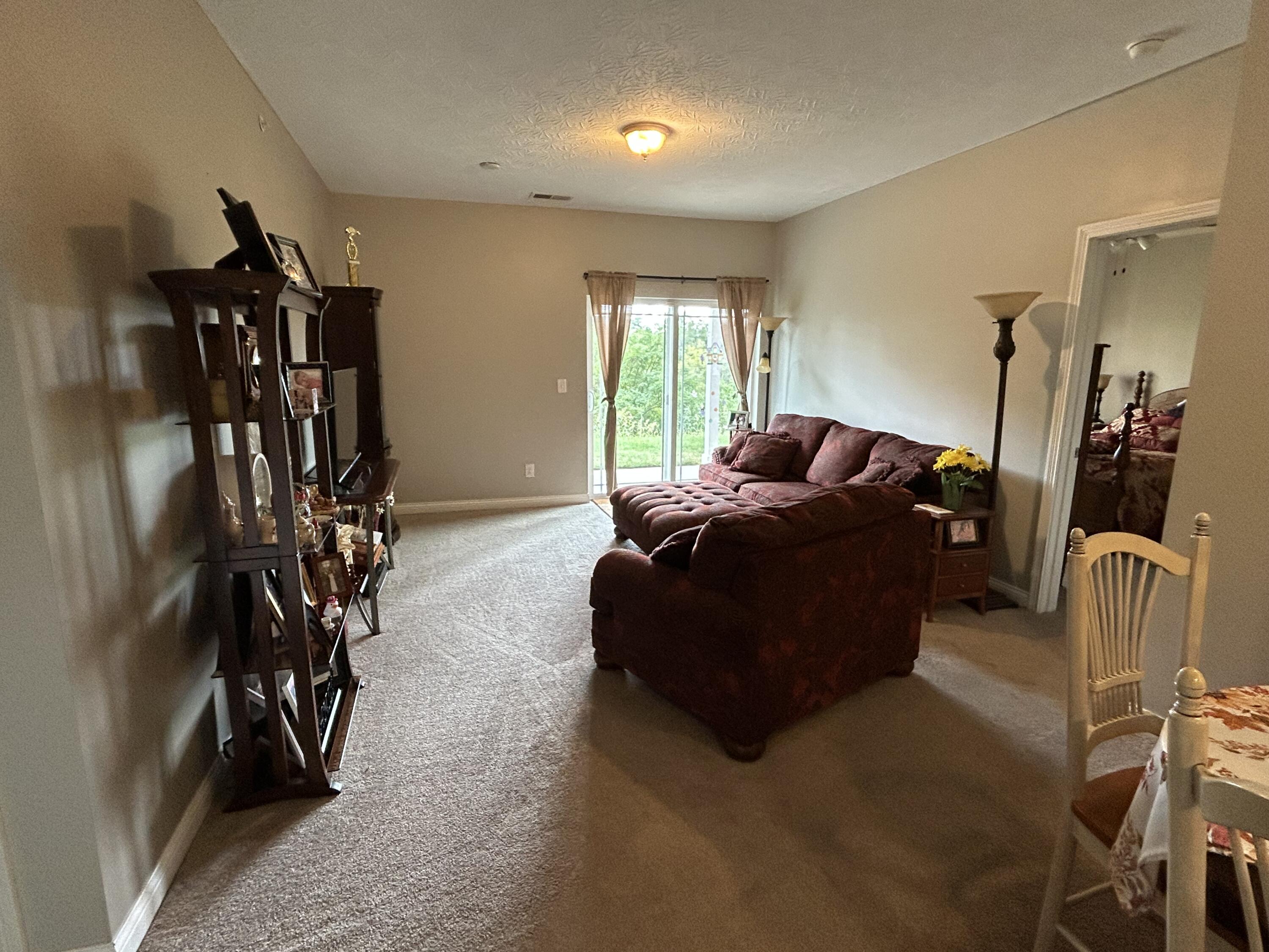 567 Riverpointe Drive, 2 Property Photo 8