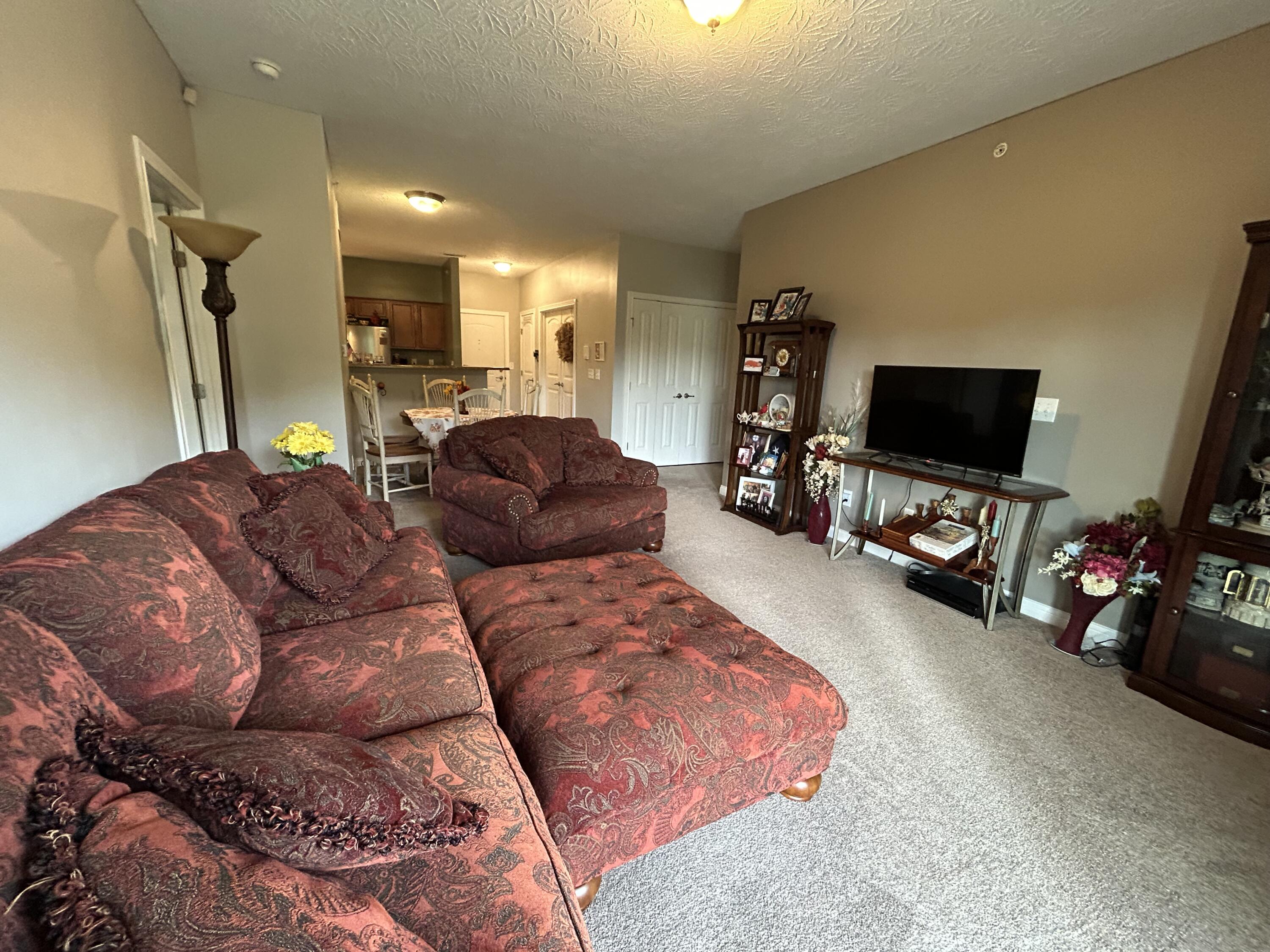 567 Riverpointe Drive, 2 Property Photo 11