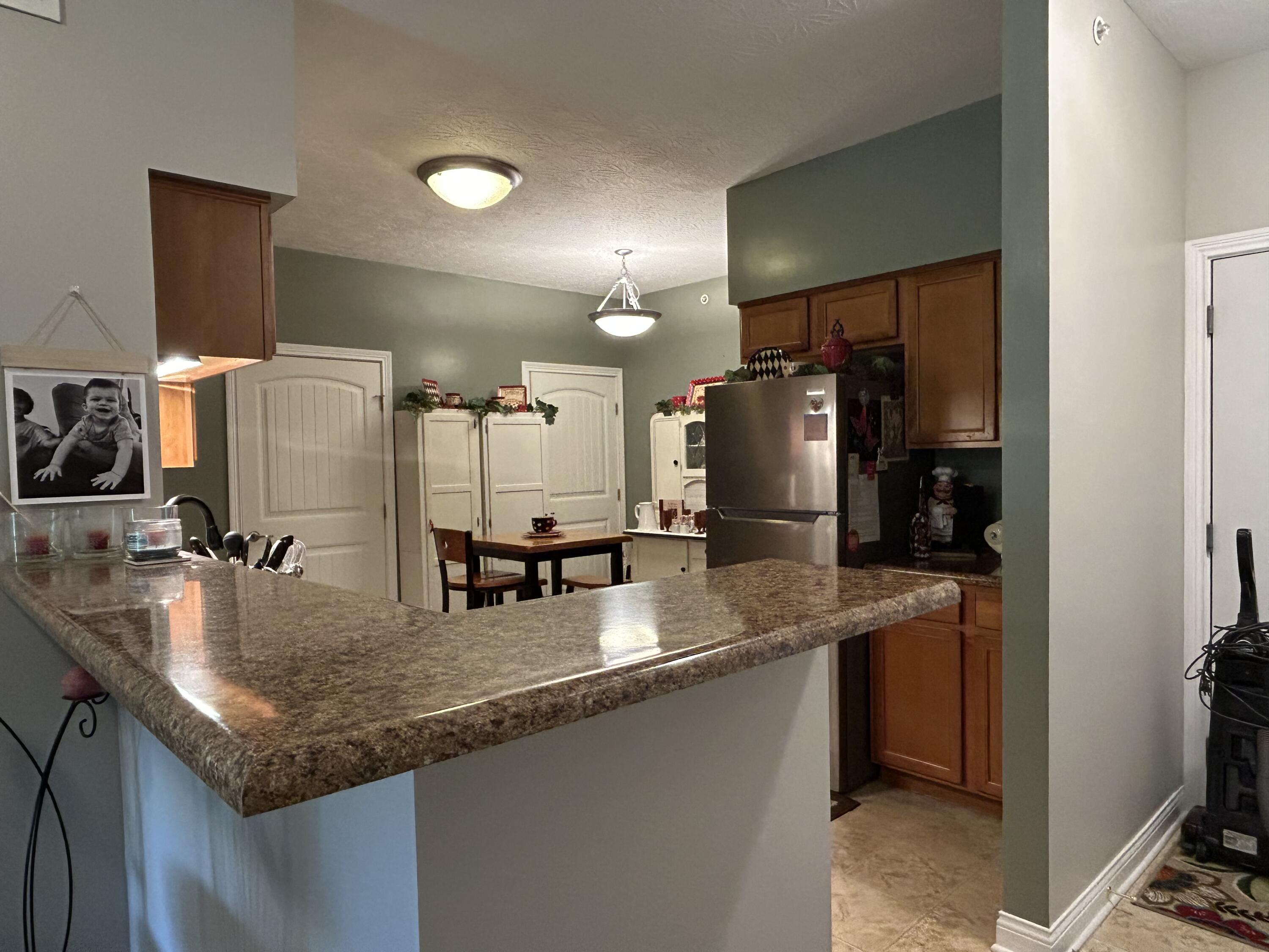 567 Riverpointe Drive, 2 Property Photo 15