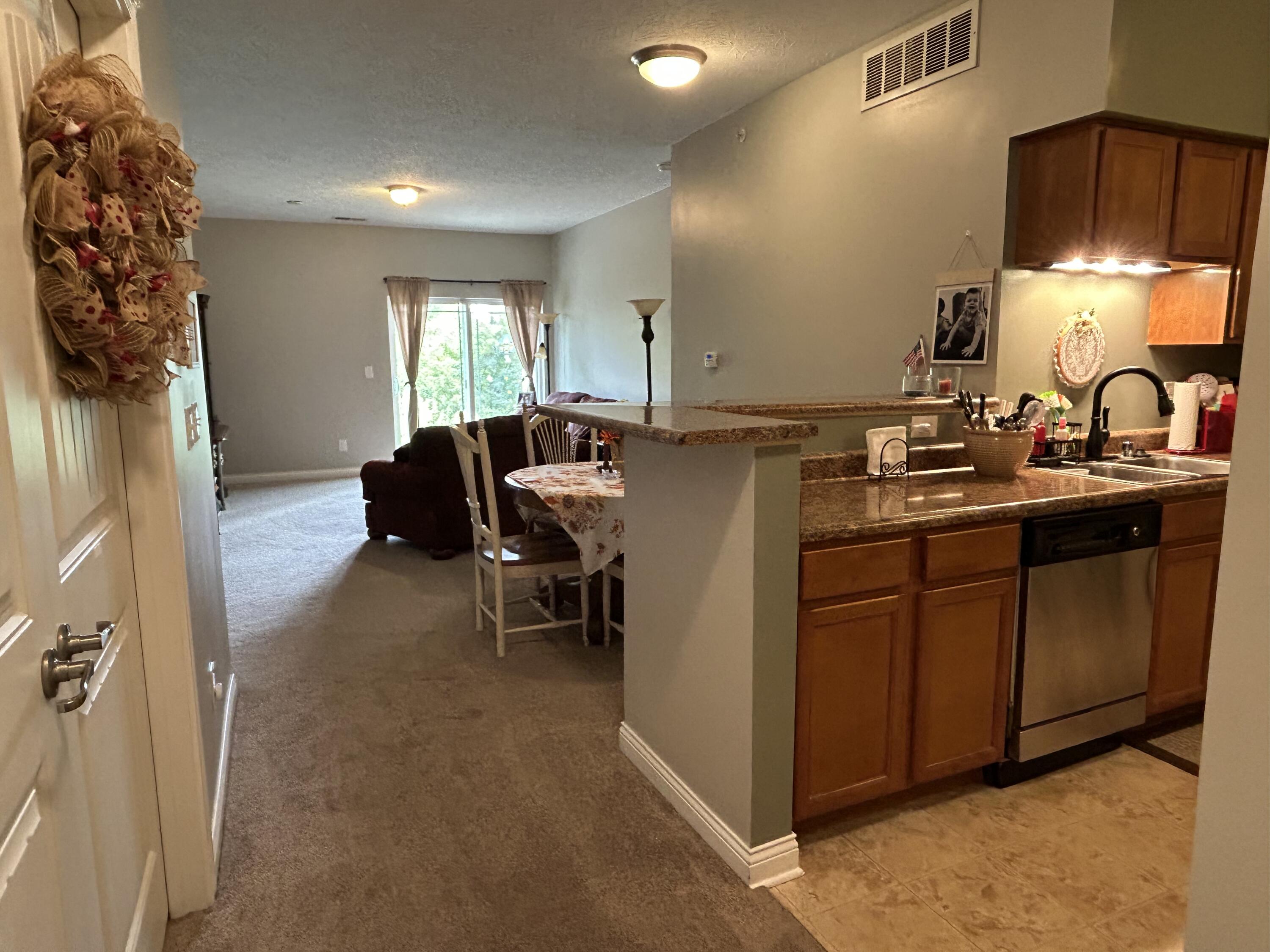 567 Riverpointe Drive, 2 Property Photo 17