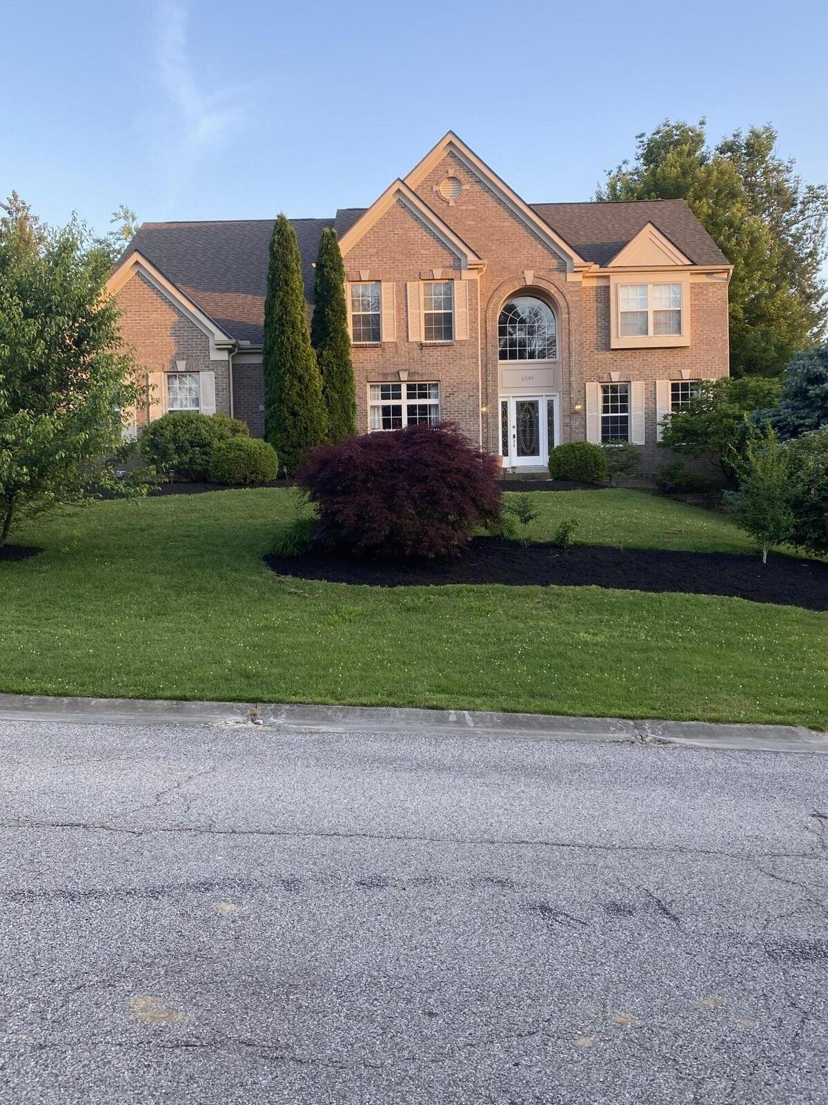1049 Swale Court Property Photo 1
