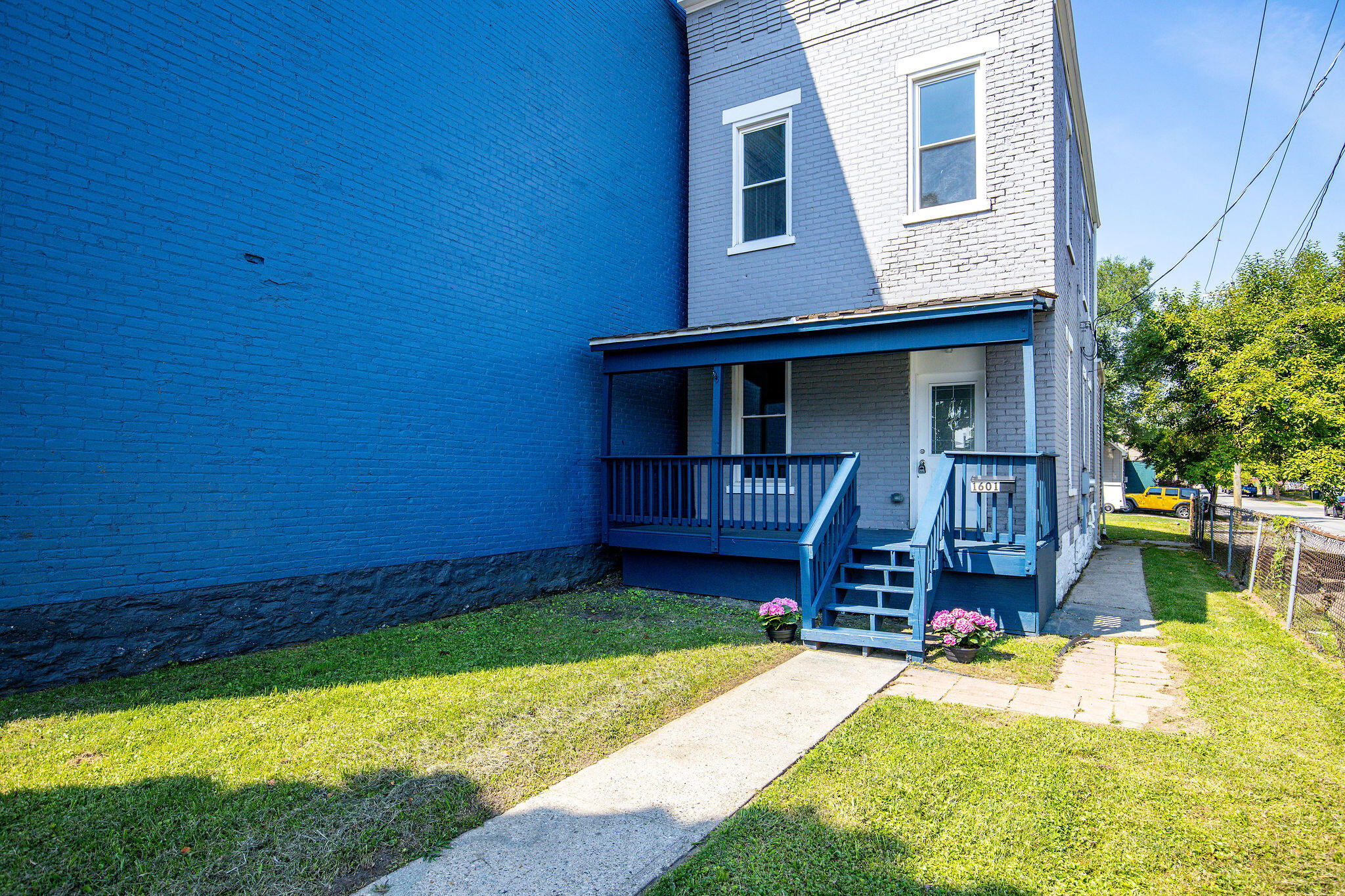 1601 Russell Street Property Photo 1