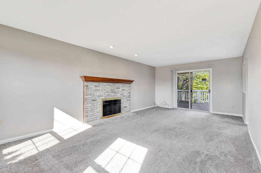 6530 Knob Court Property Photo 7