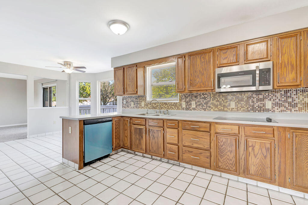 6530 Knob Court Property Photo 12