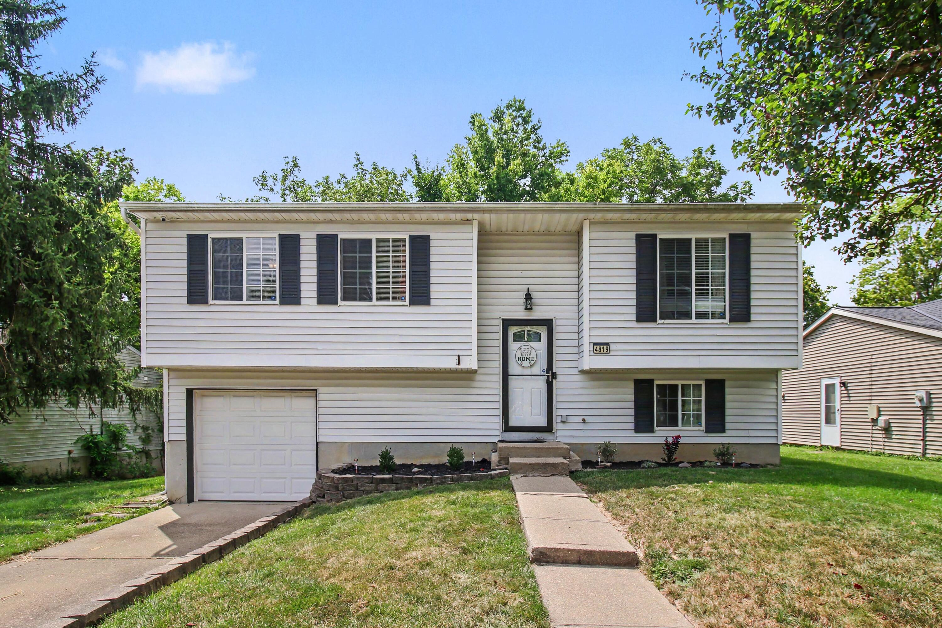 4819 Wildwood Drive Property Photo 1