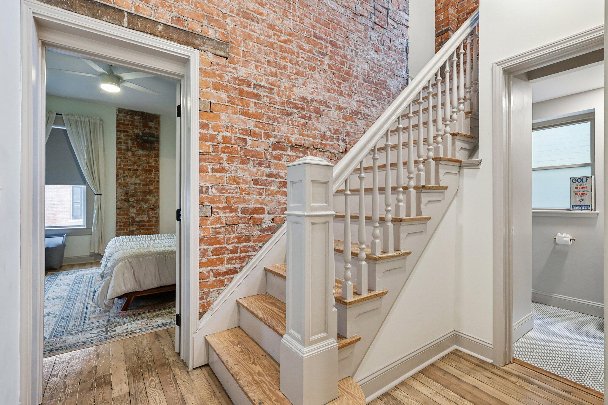 1109 Lee Street Property Photo 12