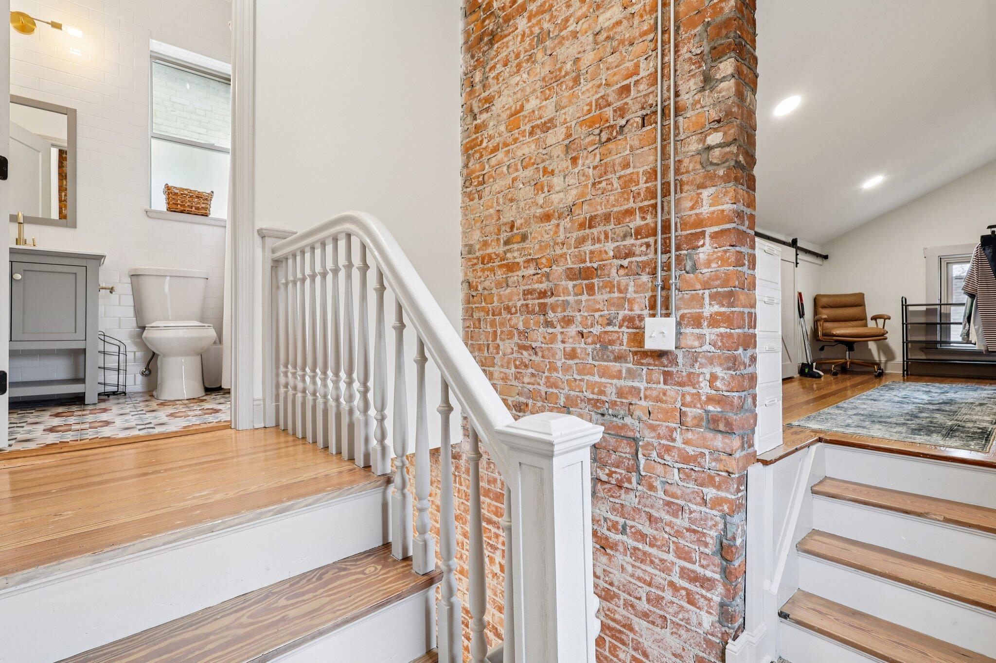 1109 Lee Street Property Photo 18