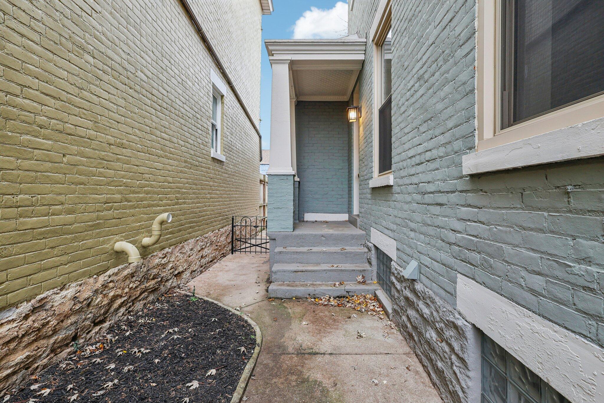 1109 Lee Street Property Photo 27