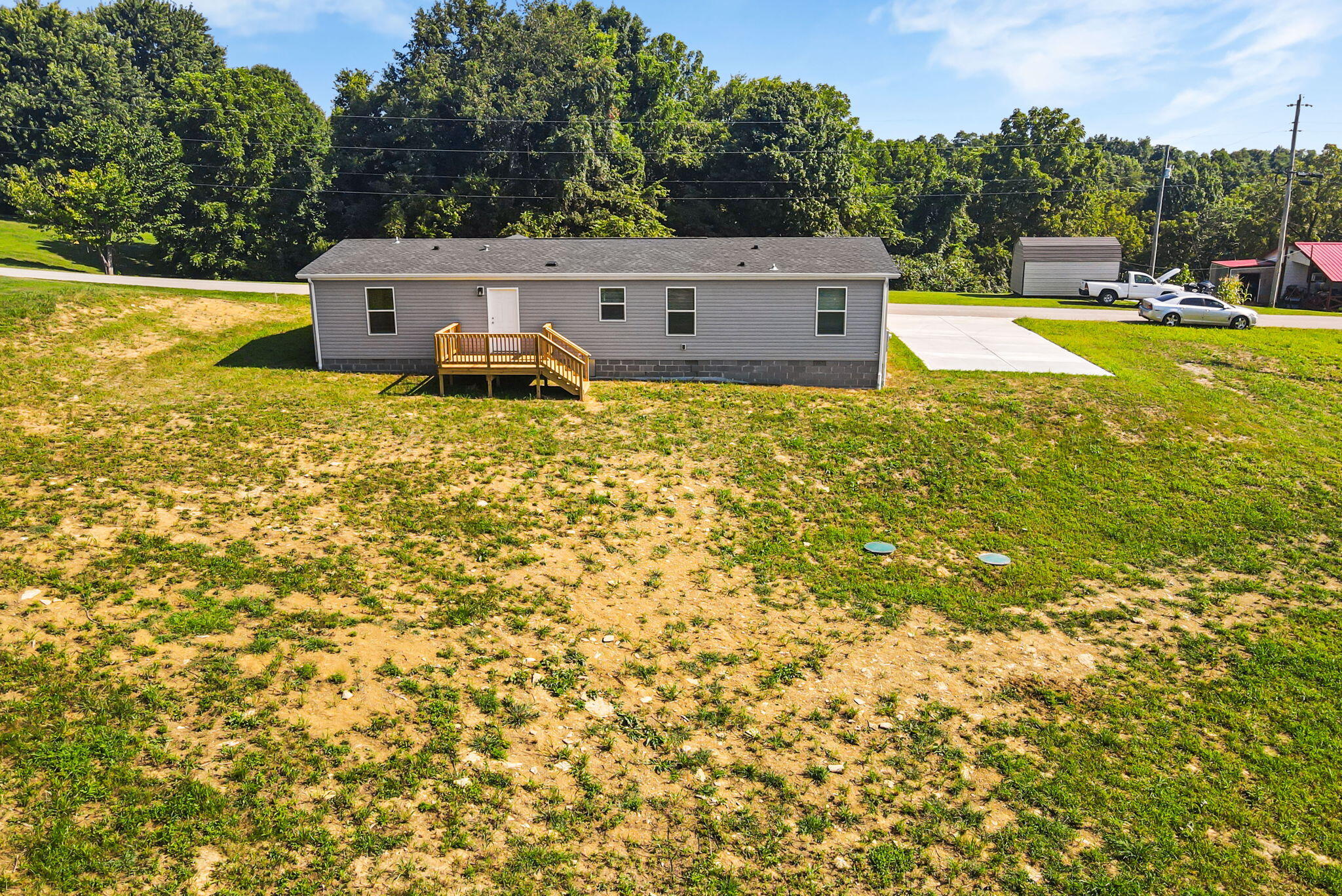 100 Parts Lane Property Photo 20