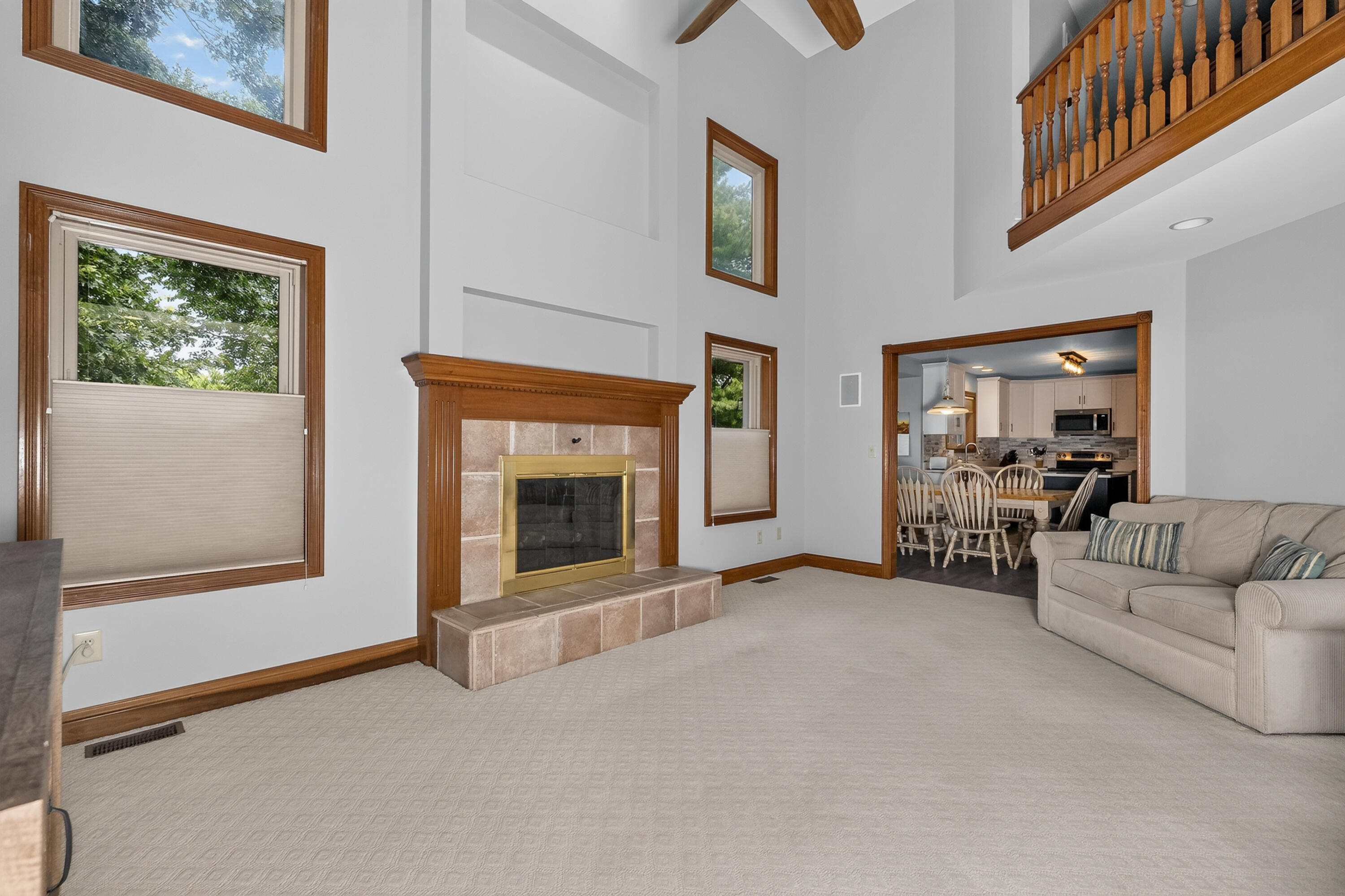 136 Carriage Park Drive Property Photo 5