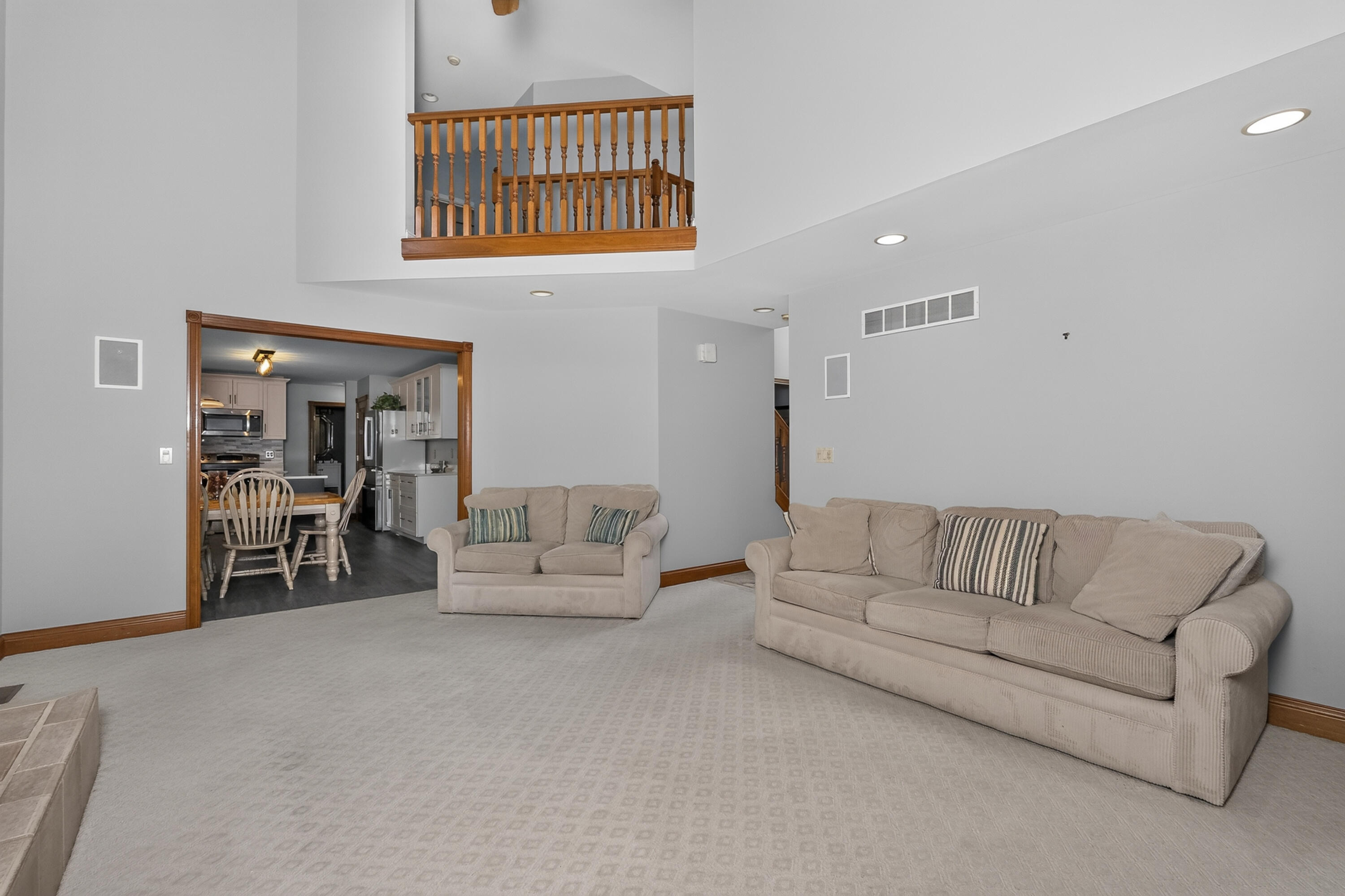 136 Carriage Park Drive Property Photo 7