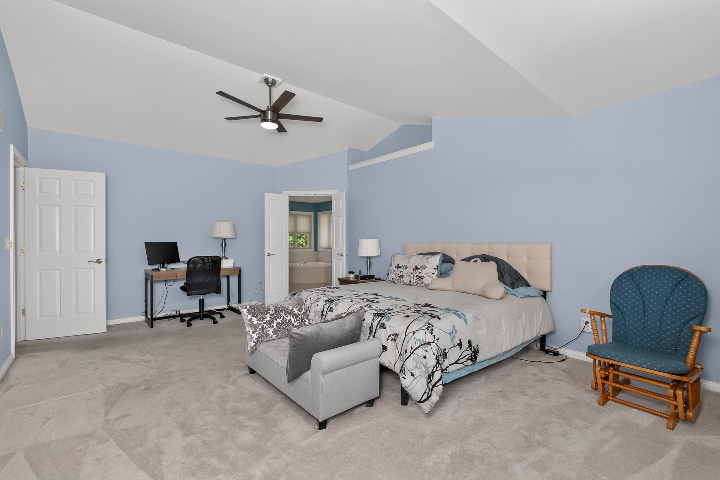 136 Carriage Park Drive Property Photo 15