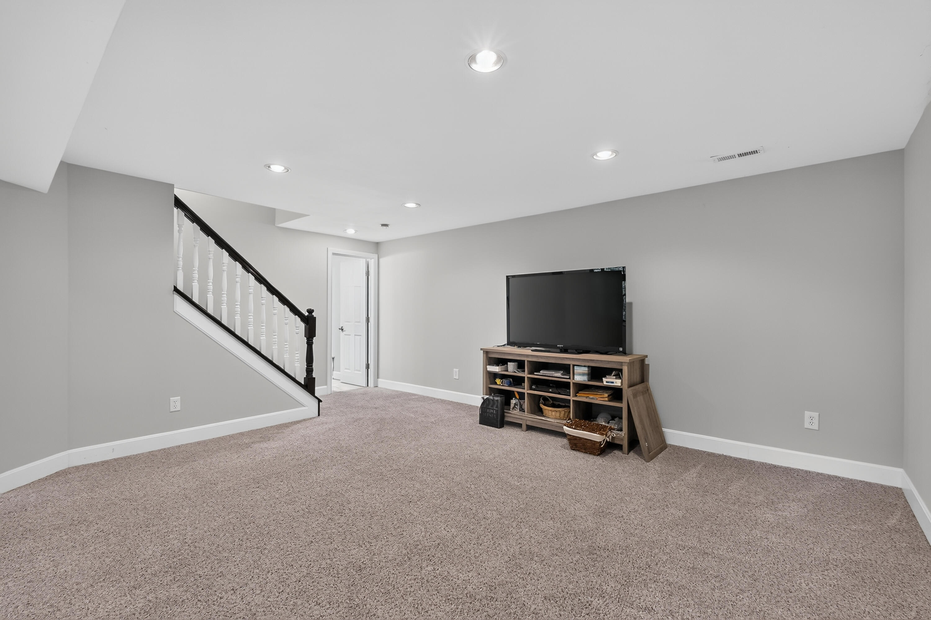 136 Carriage Park Drive Property Photo 26