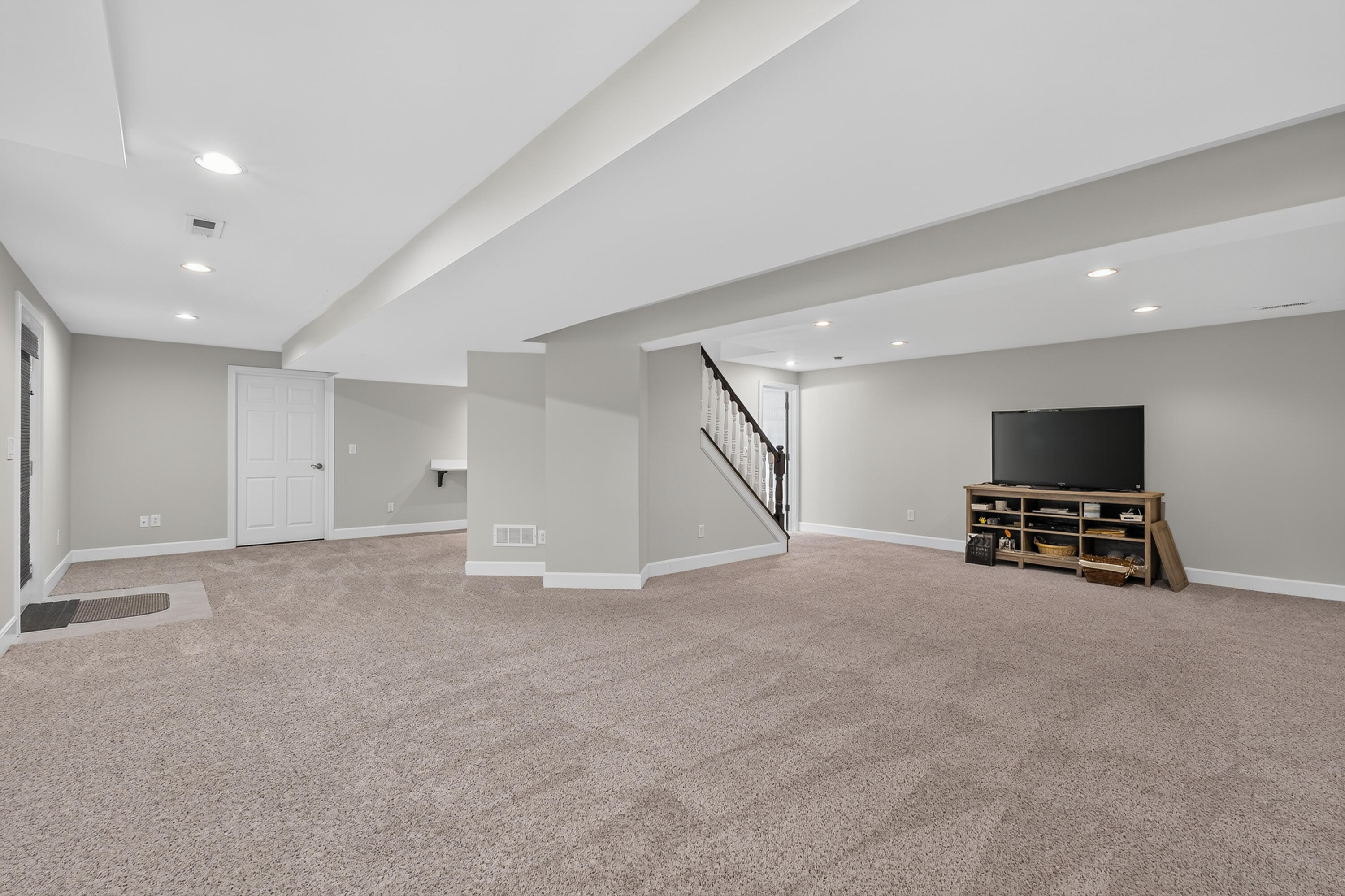 136 Carriage Park Drive Property Photo 27