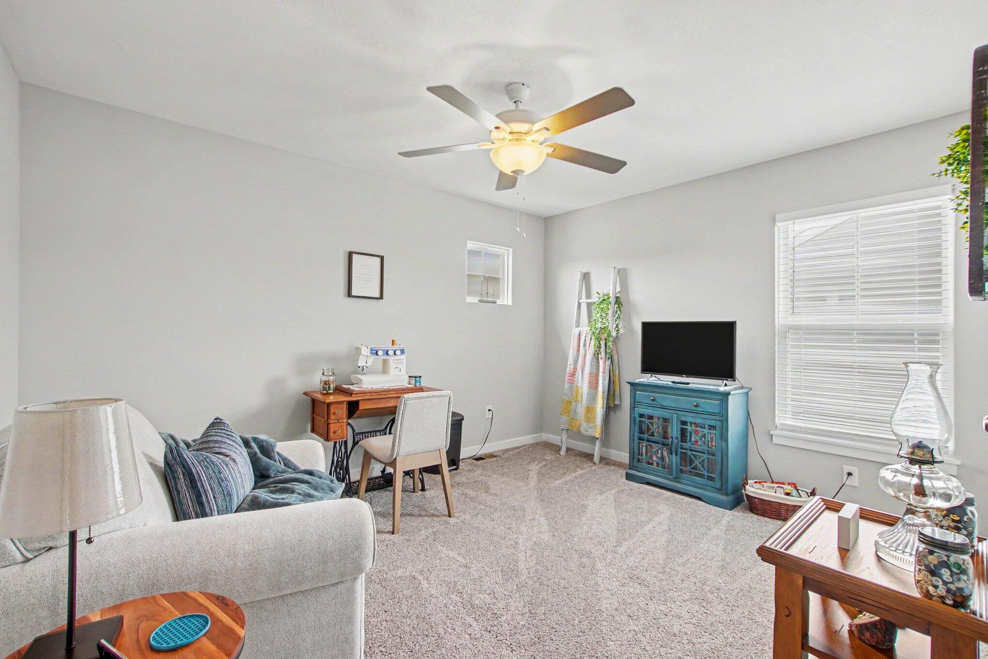 9980 Meadow Glen Drive Property Photo 22