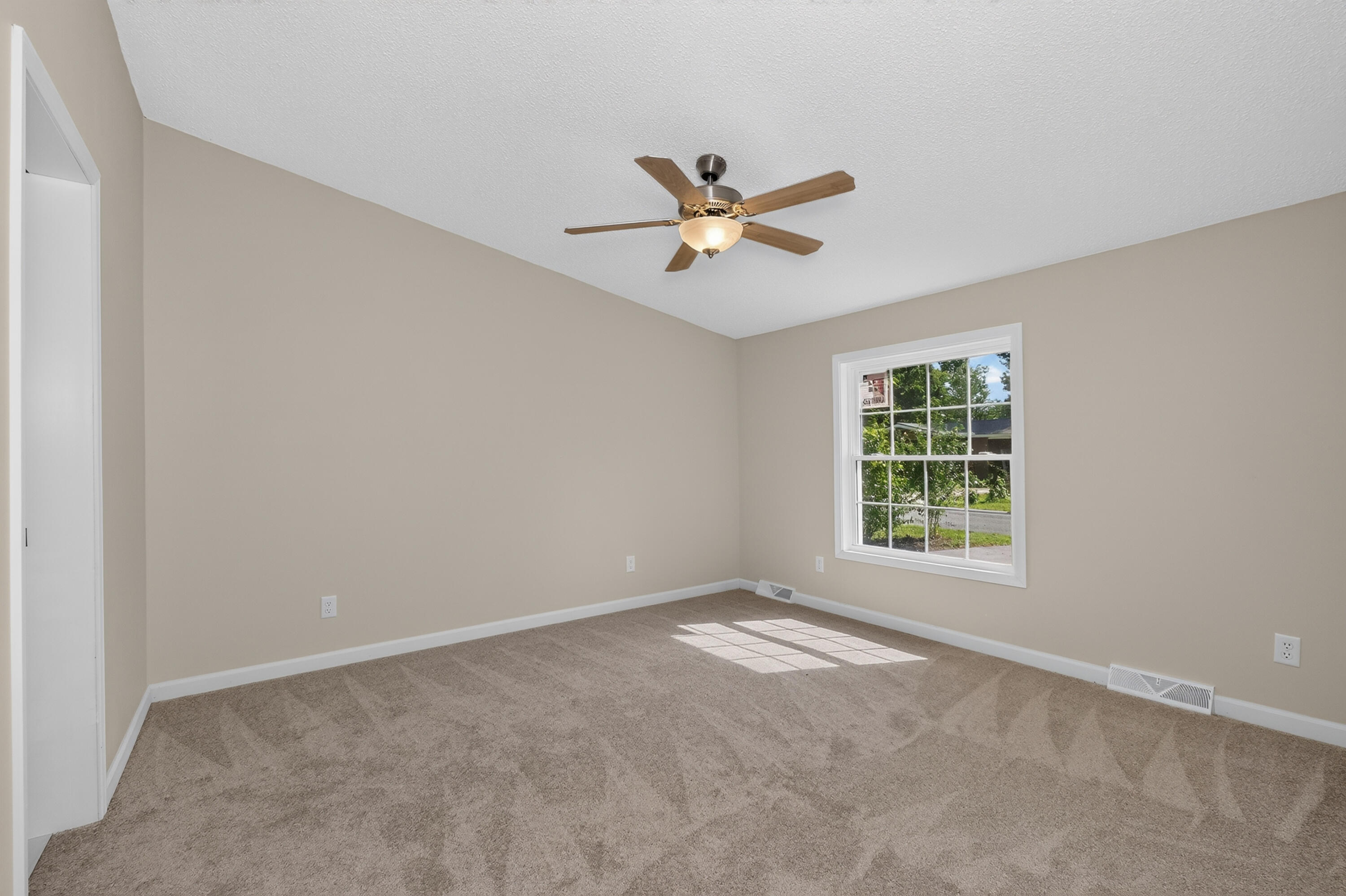 107 Weldon Way Property Photo 22