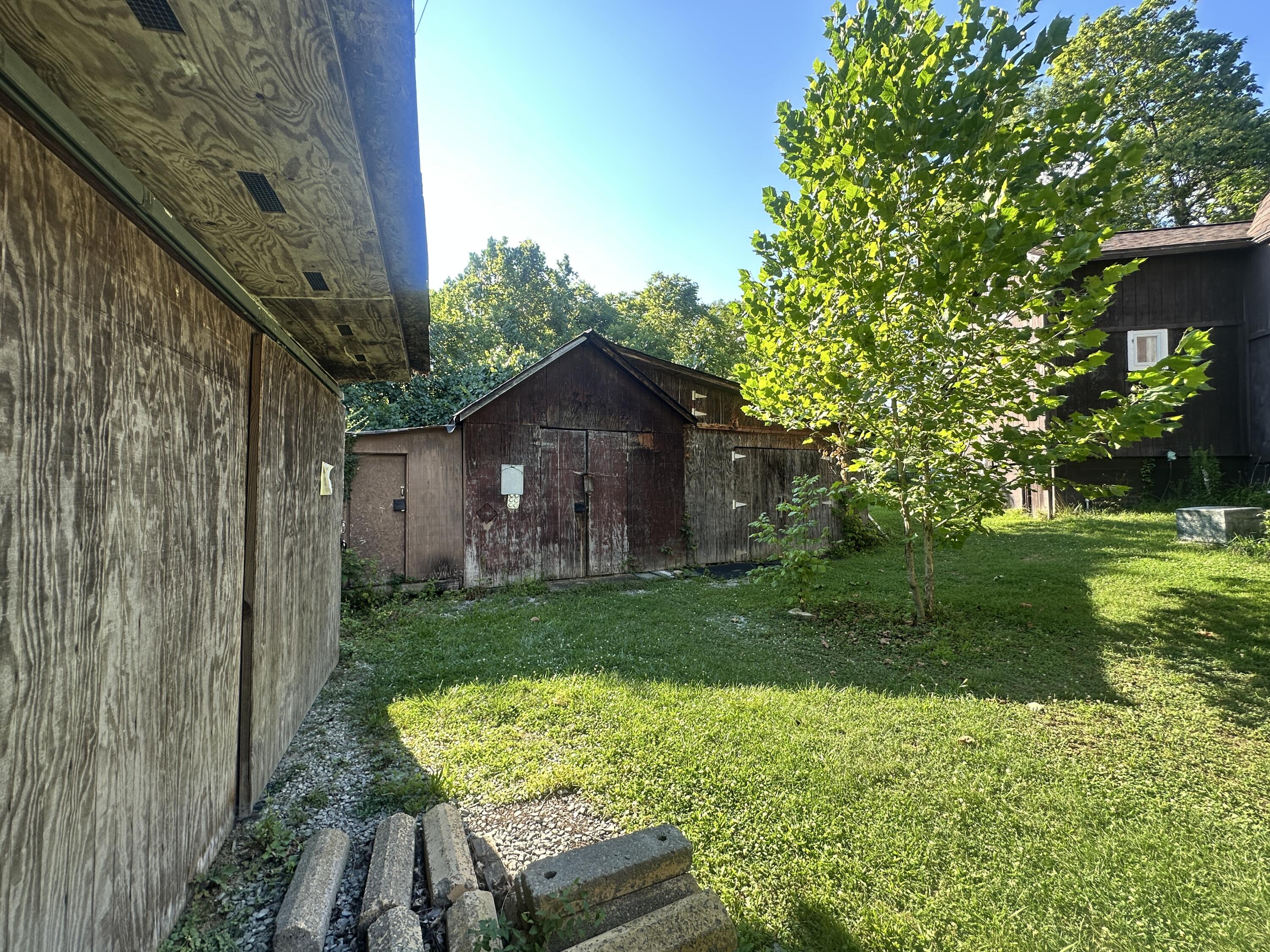 8904 E Main Street Property Photo 3