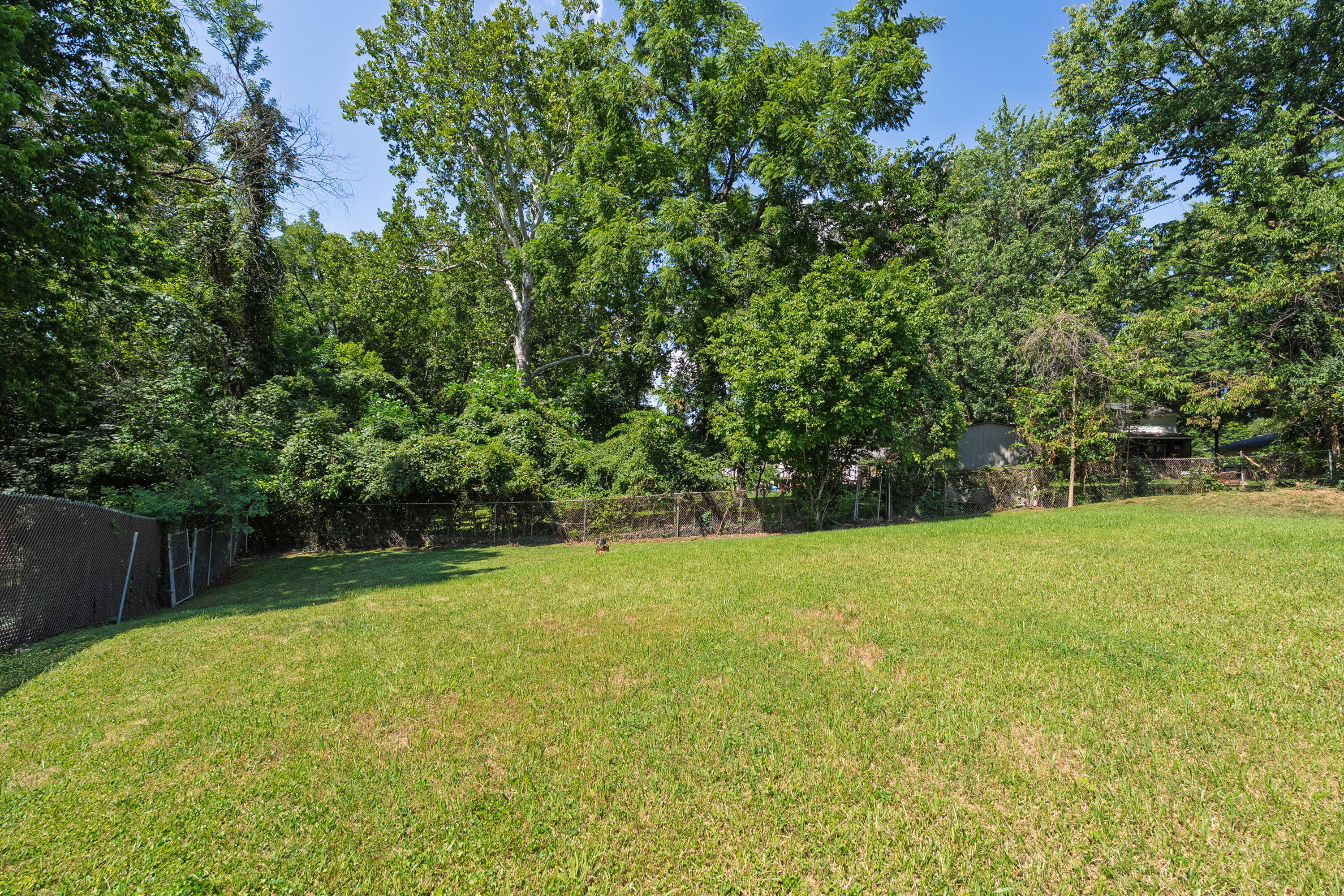 7786 Ravenswood Drive Property Photo 8