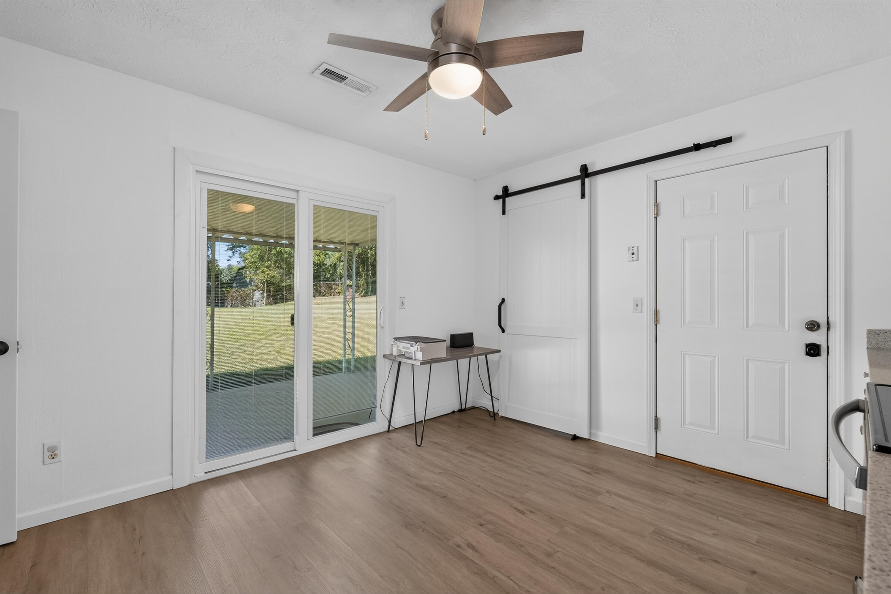 7786 Ravenswood Drive Property Photo 13