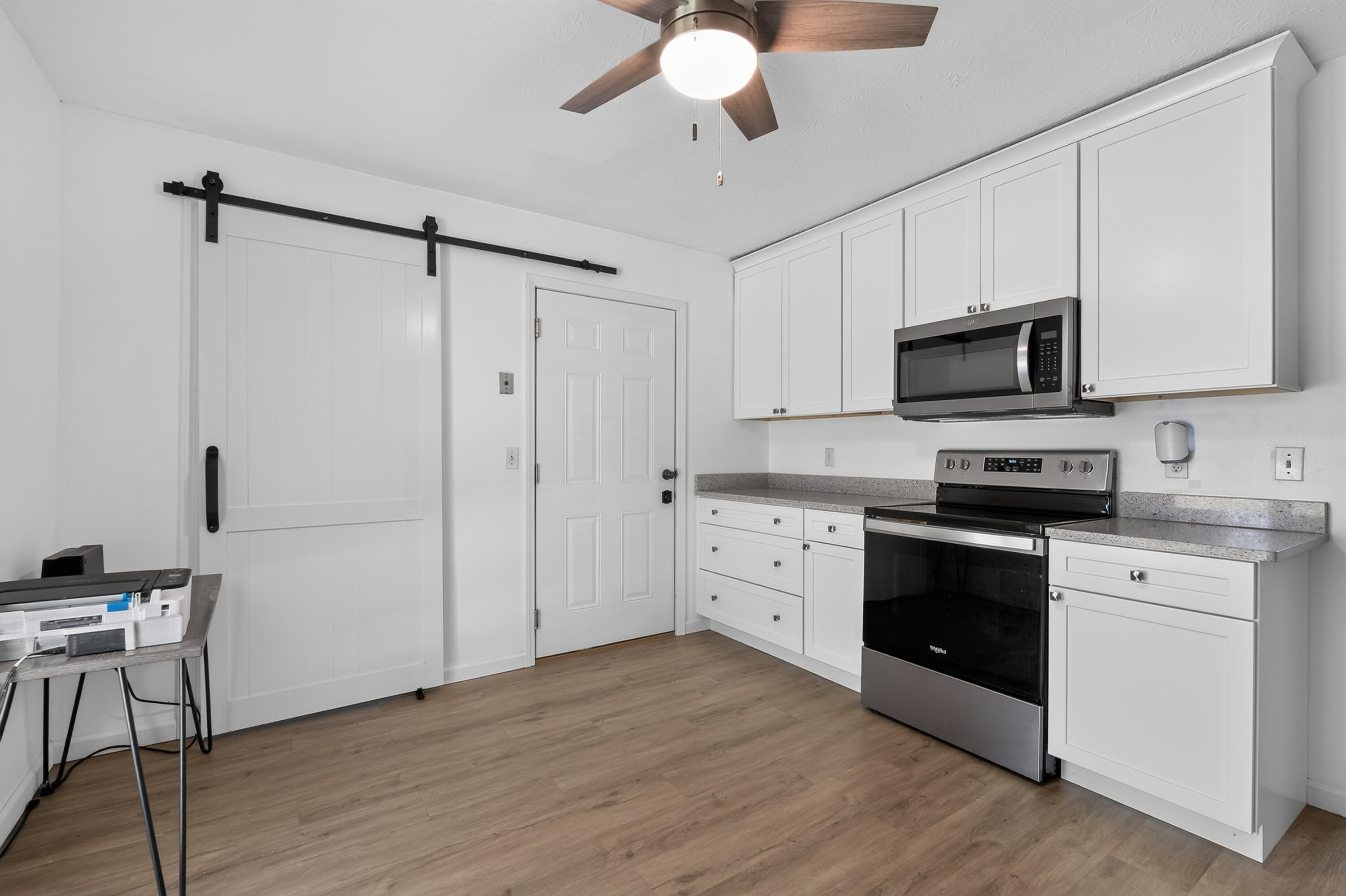 7786 Ravenswood Drive Property Photo 14