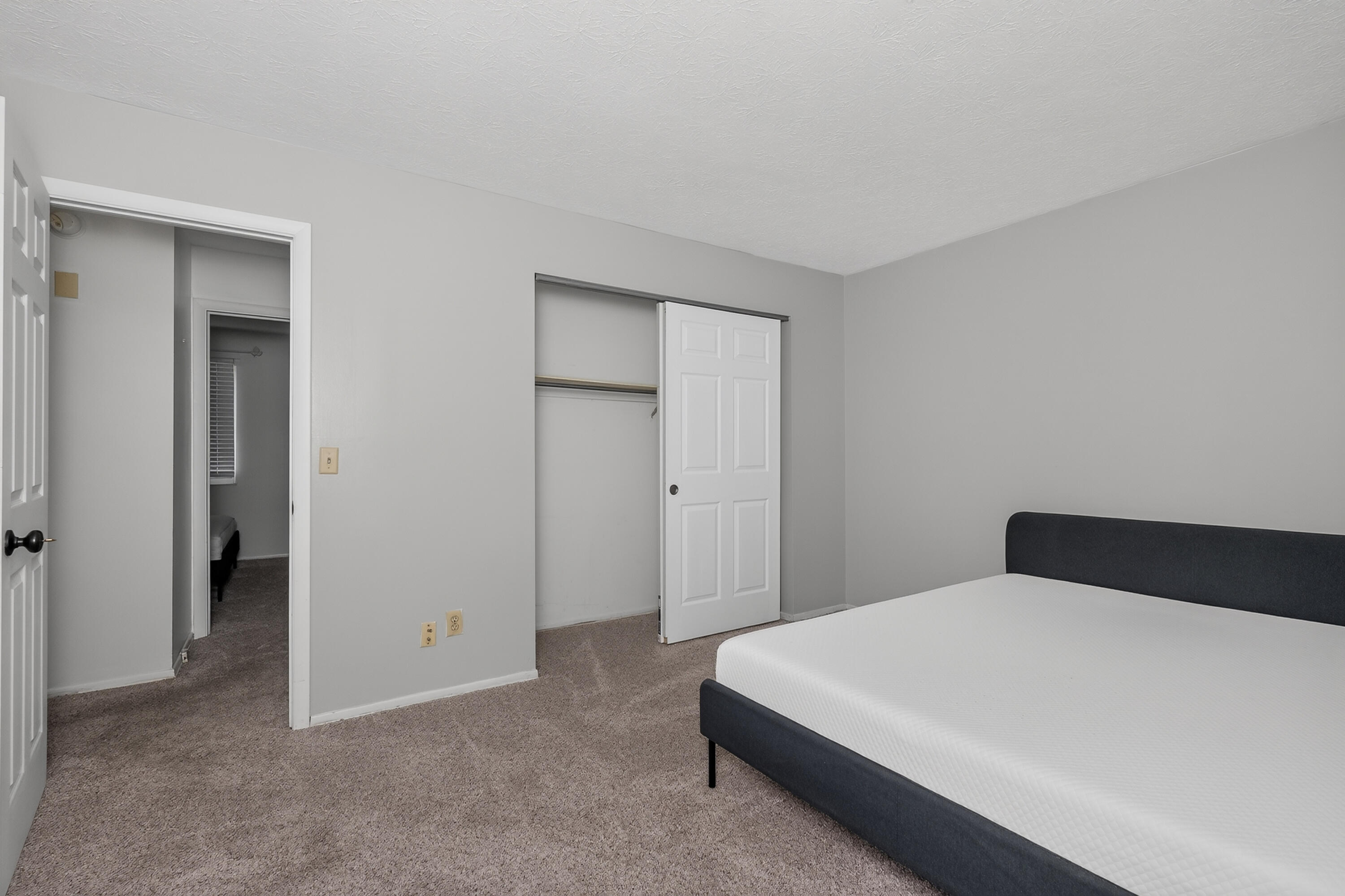7786 Ravenswood Drive Property Photo 18