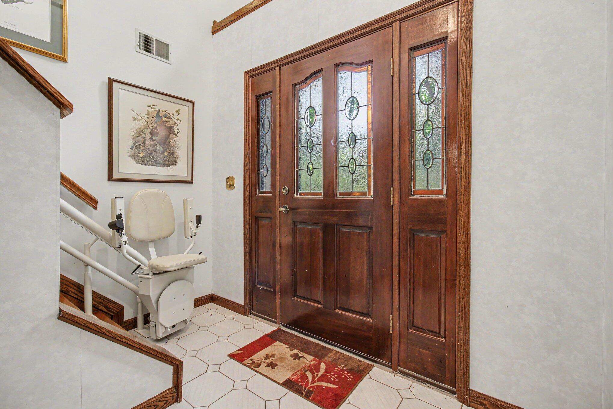 829 Lincoln Road Property Photo 5