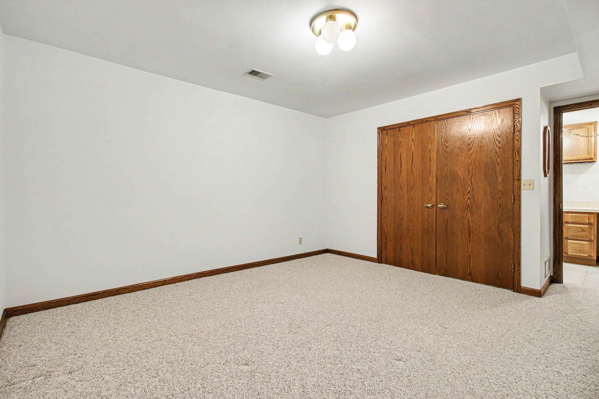 829 Lincoln Road Property Photo 26