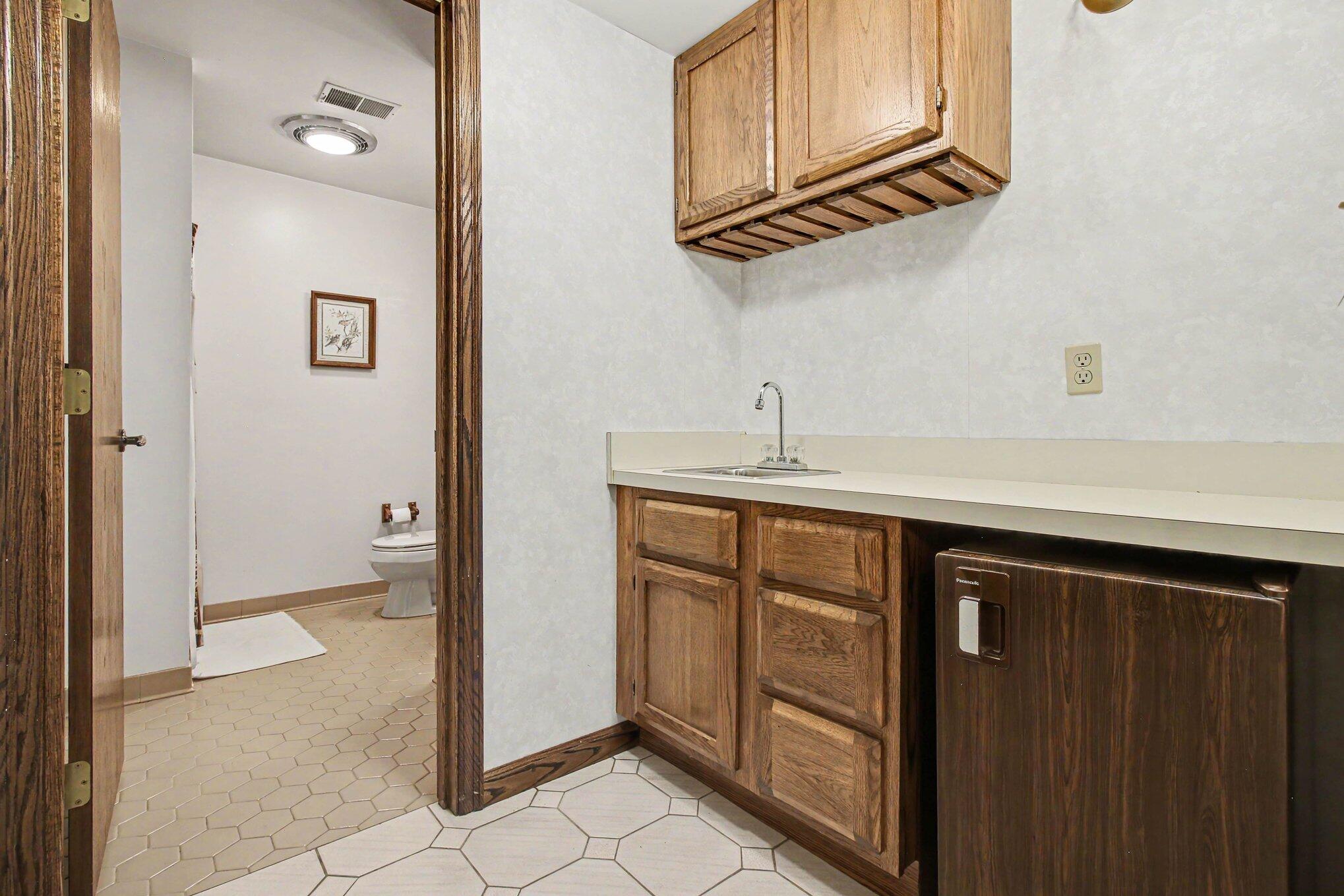 829 Lincoln Road Property Photo 28