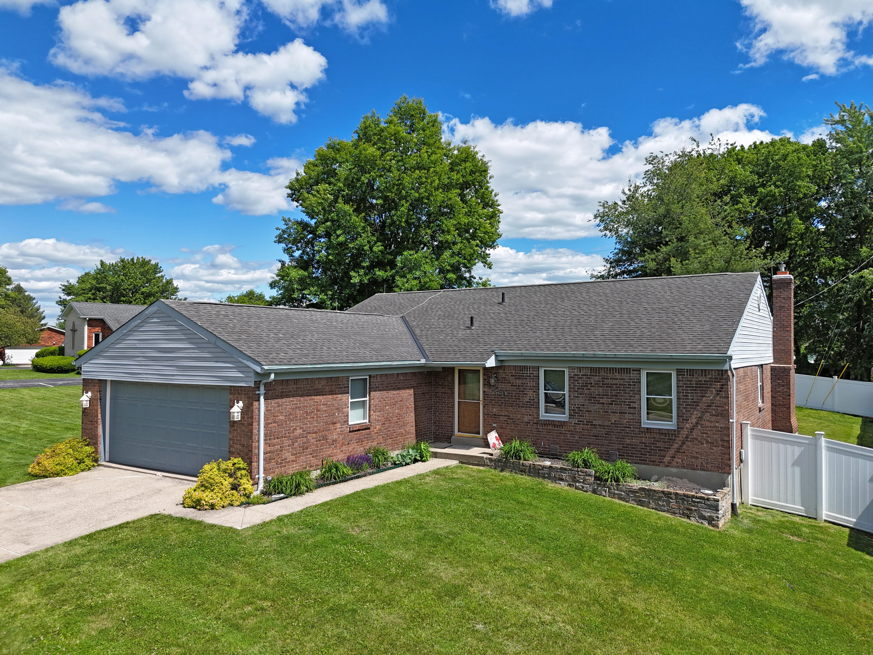 1129 Cayton Road Property Photo 1