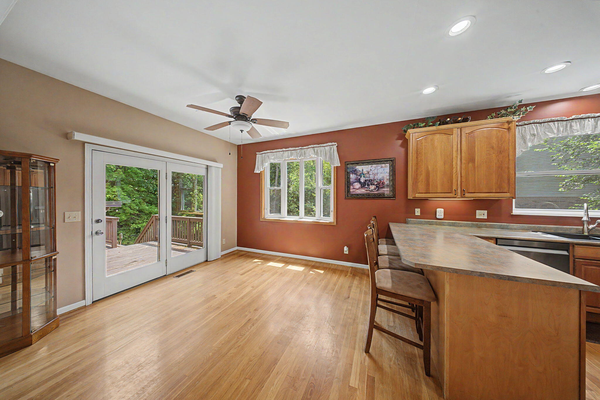 9 Shadow Wood Court Property Photo 7