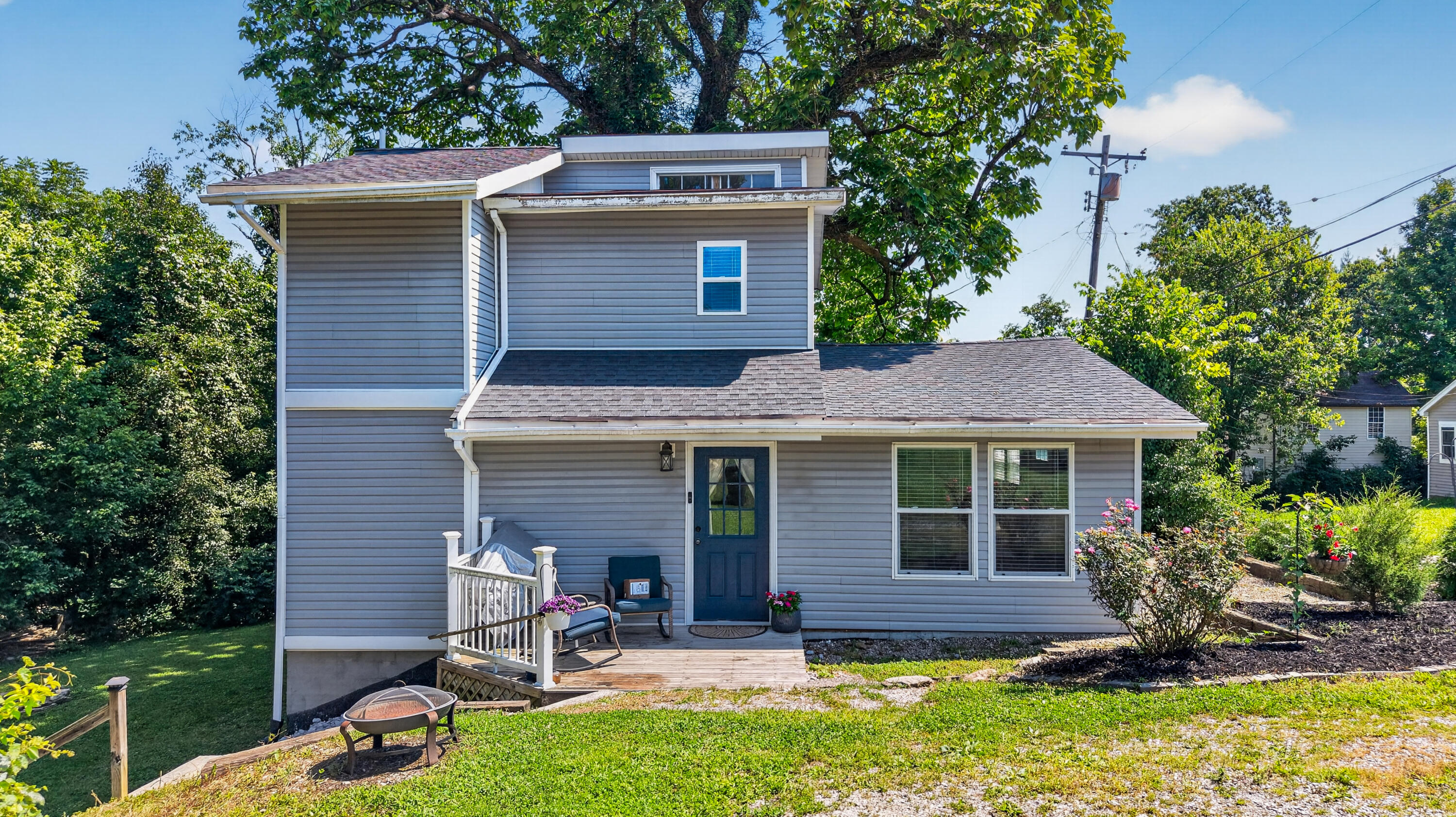486 Forest Road Property Photo 3