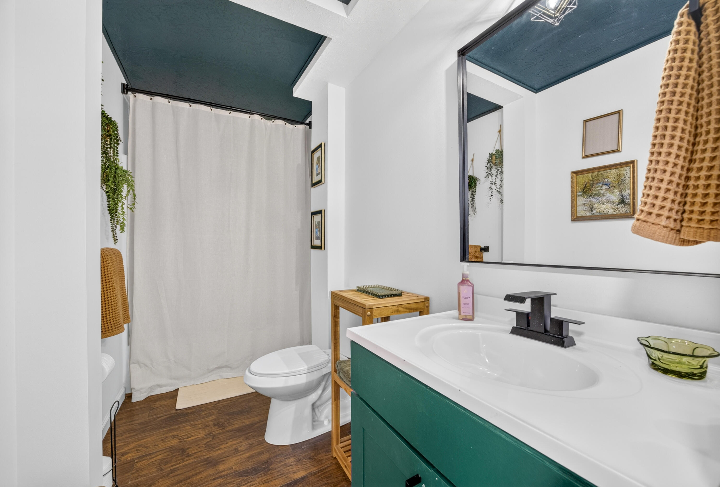 486 Forest Road Property Photo 15
