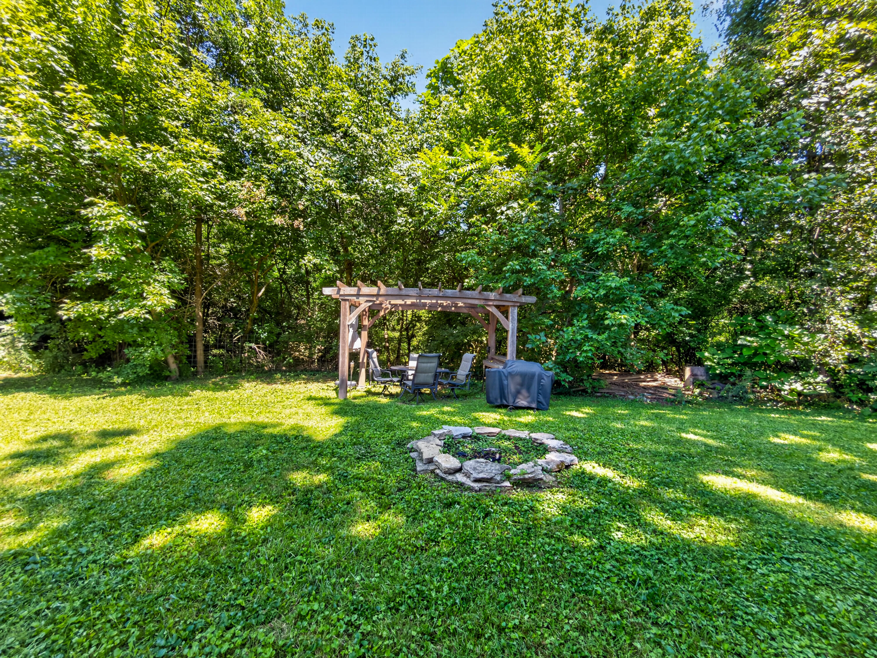 486 Forest Road Property Photo 39
