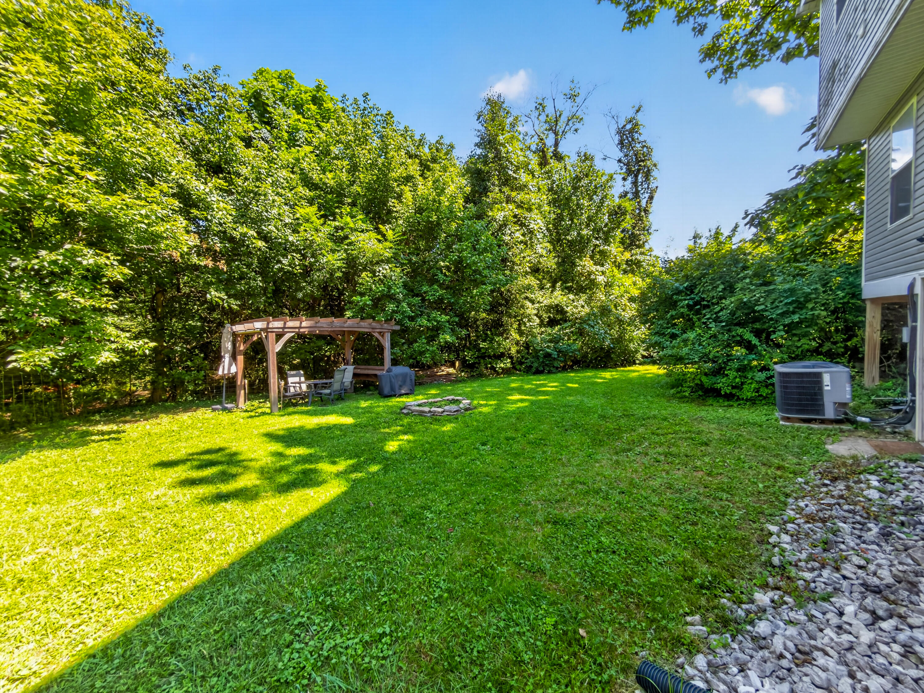 486 Forest Road Property Photo 41